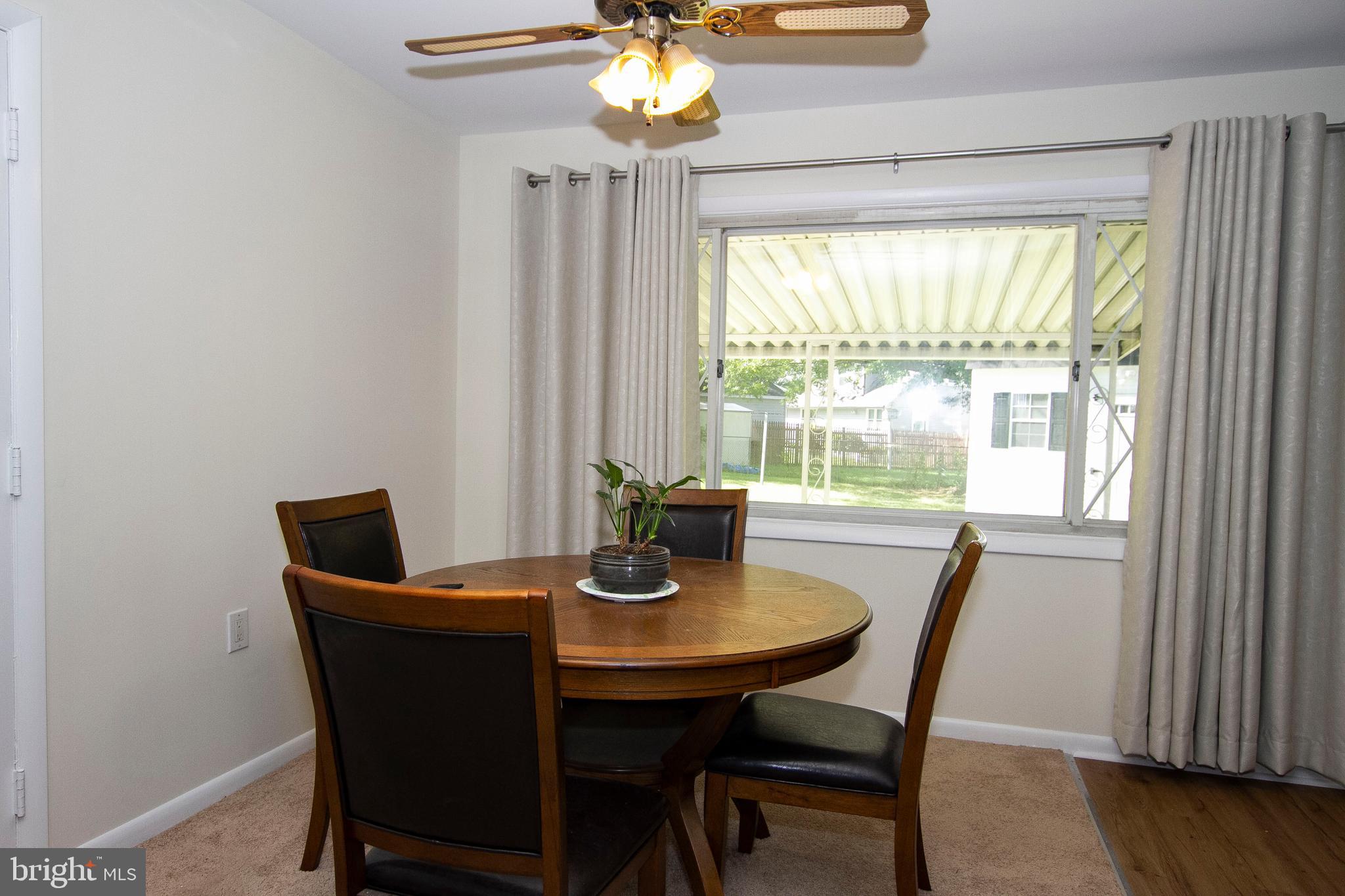 COUNTRY CLUB ESTATES - Residential