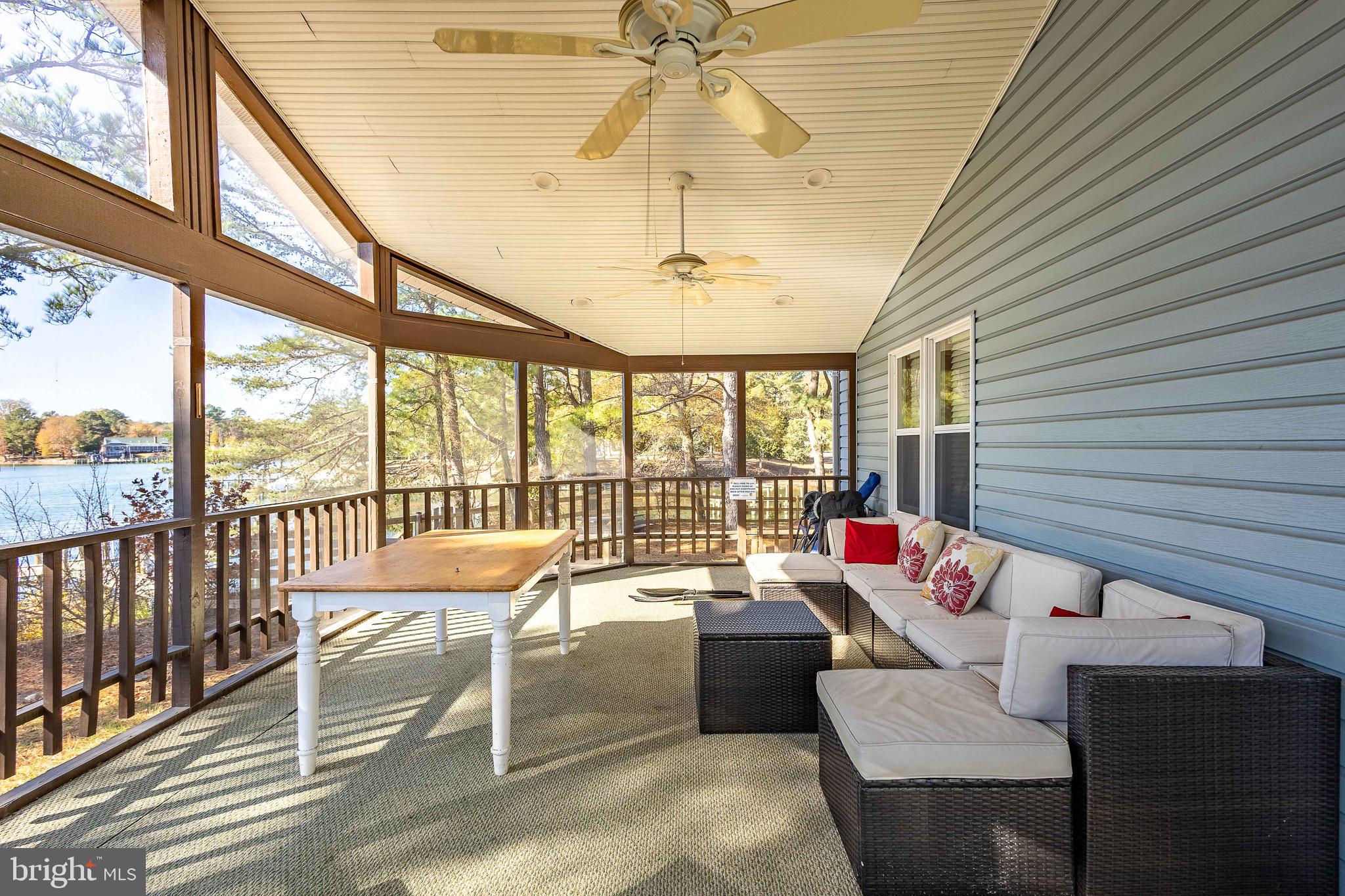 GLEBE HARBOR - Residential