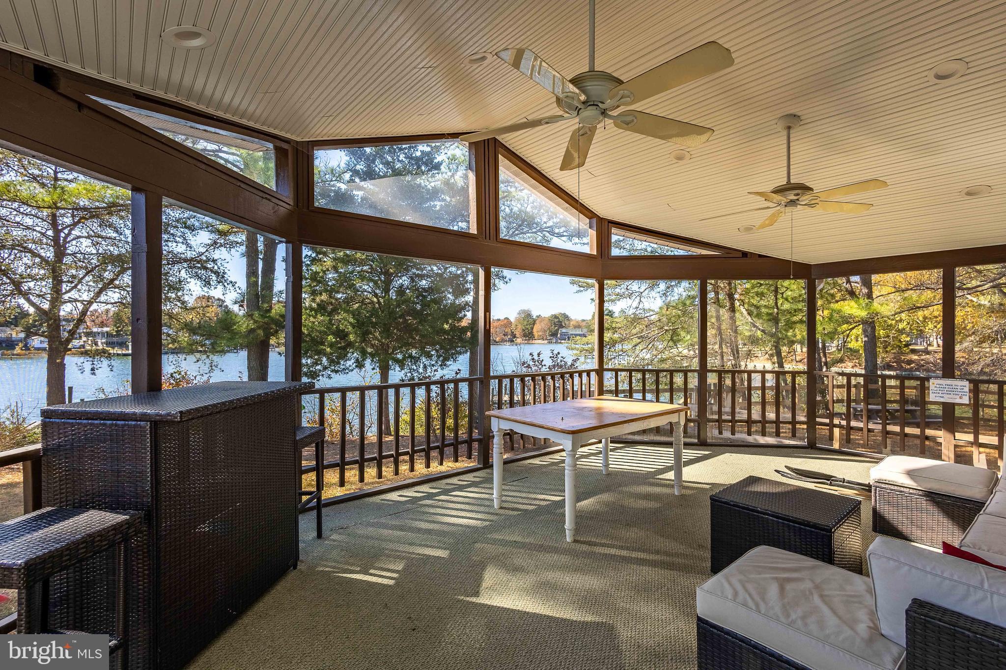 GLEBE HARBOR - Residential