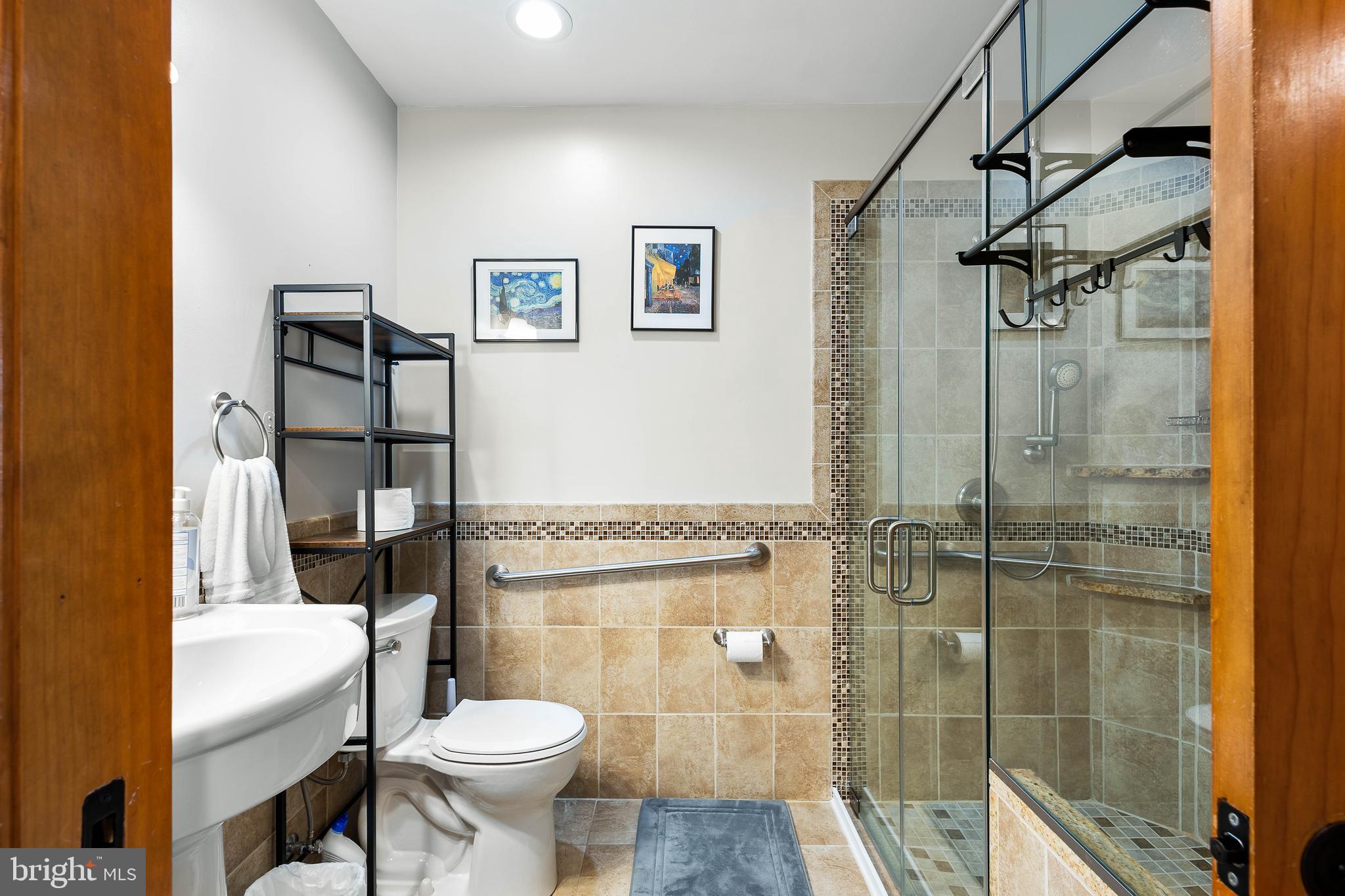 GLEBE HARBOR - Residential