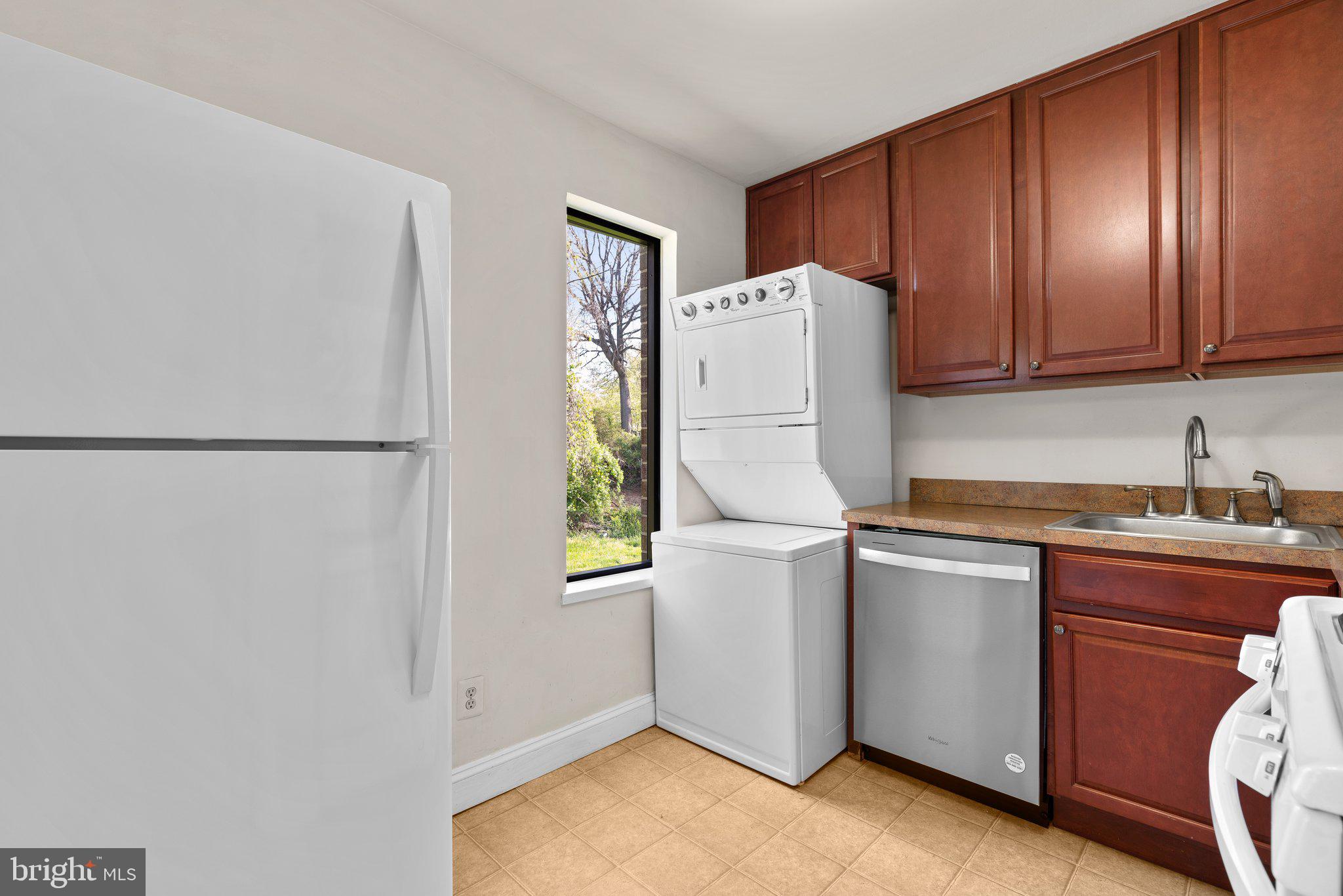 VILLAGE OF HARPERS CHOICE - Residential Lease