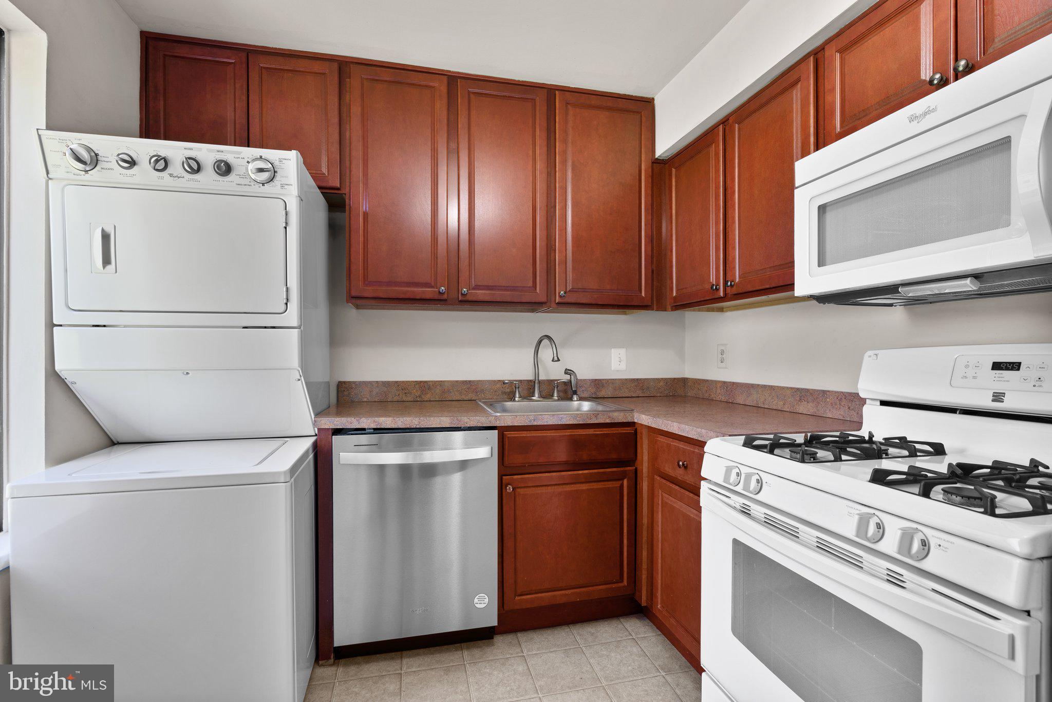 VILLAGE OF HARPERS CHOICE - Residential Lease