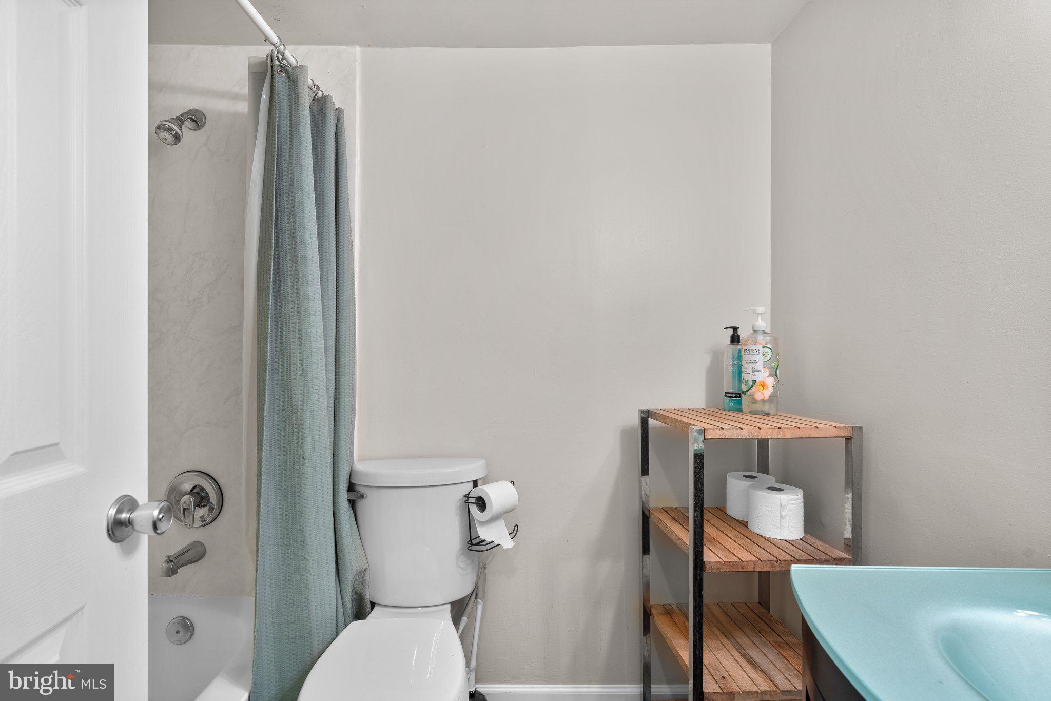 VILLAGE OF HARPERS CHOICE - Residential Lease