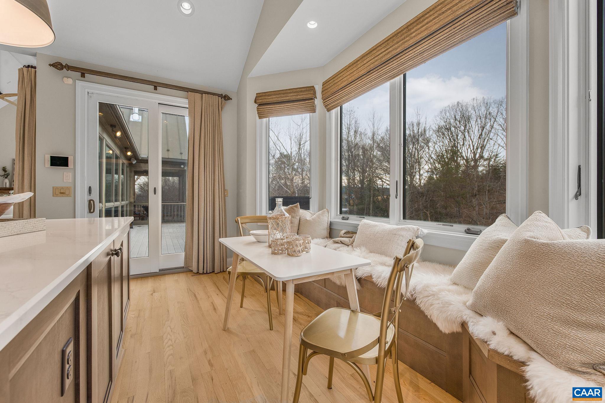 MILTON VILLAGE - Residential