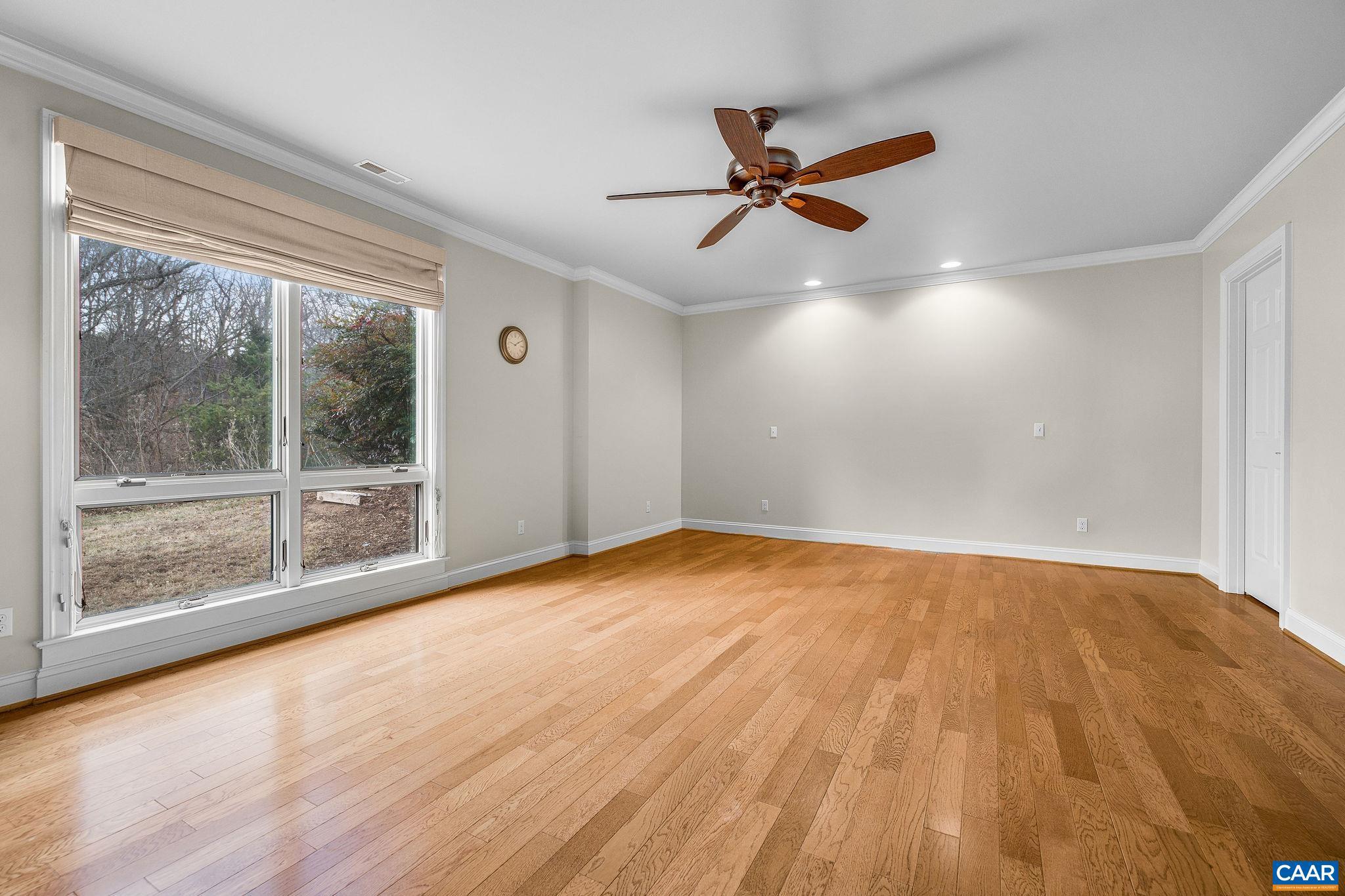 MILTON VILLAGE - Residential