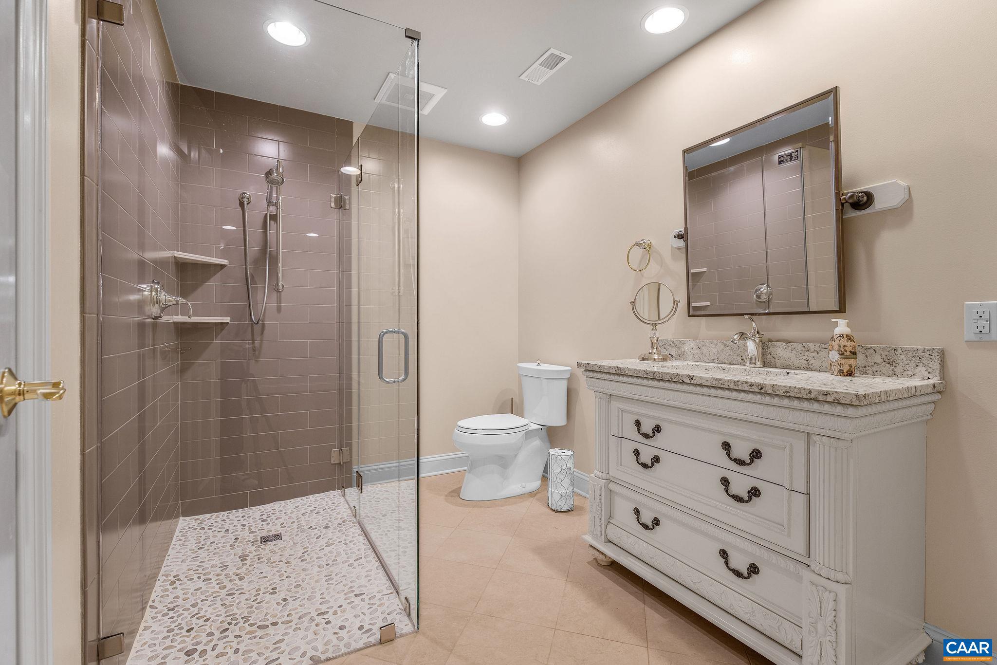 MILTON VILLAGE - Residential