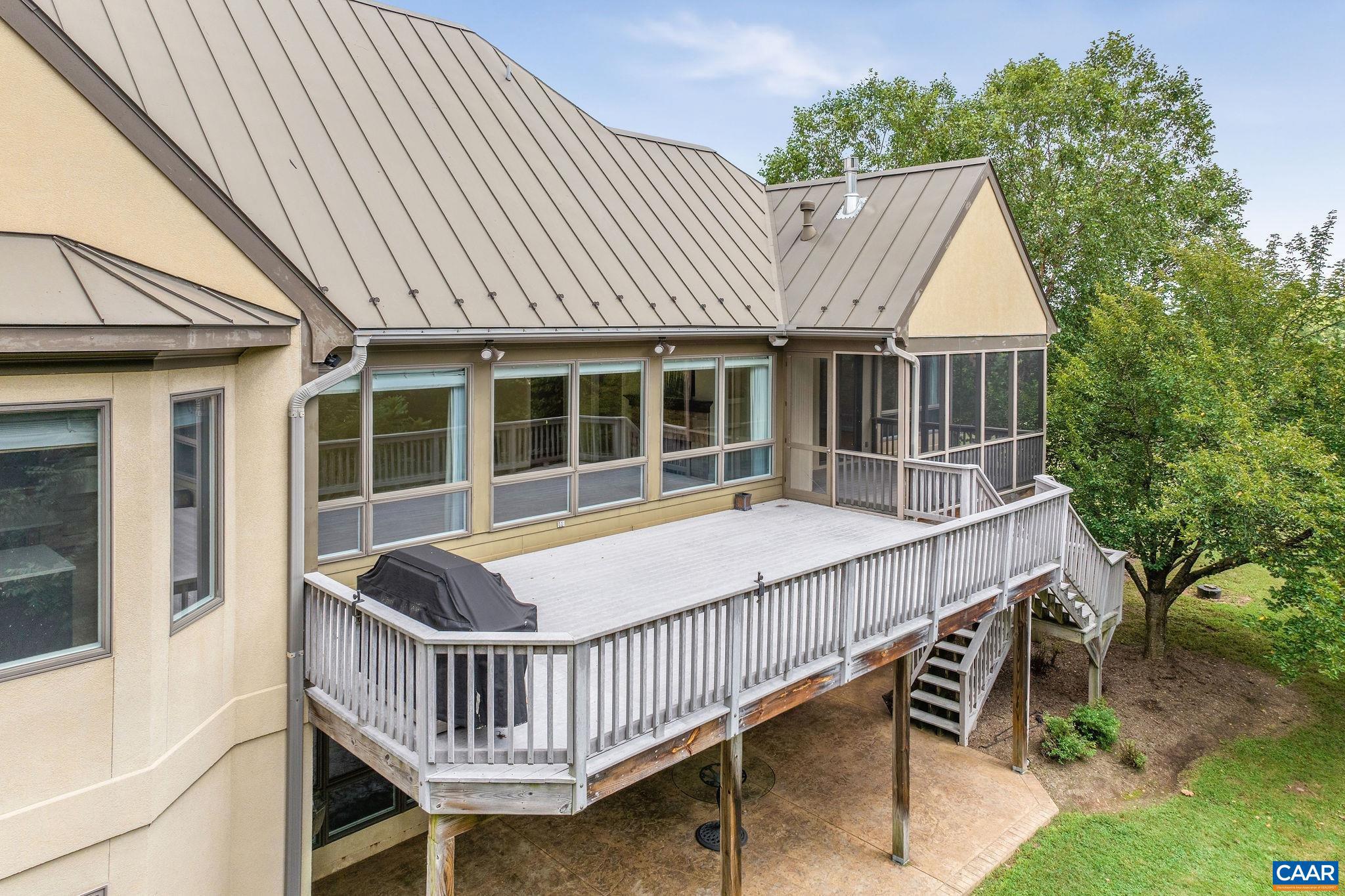 MILTON VILLAGE - Residential