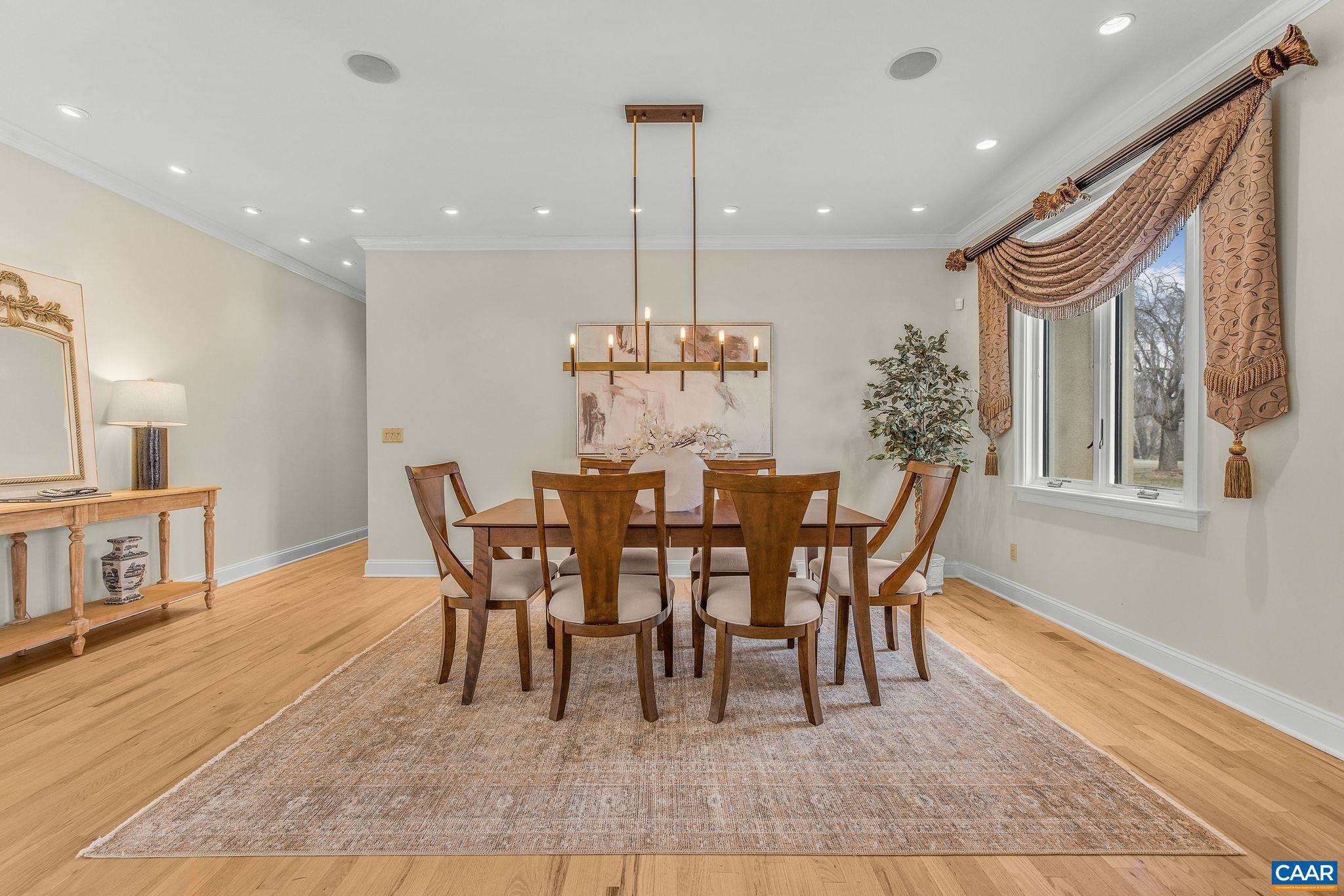 MILTON VILLAGE - Residential