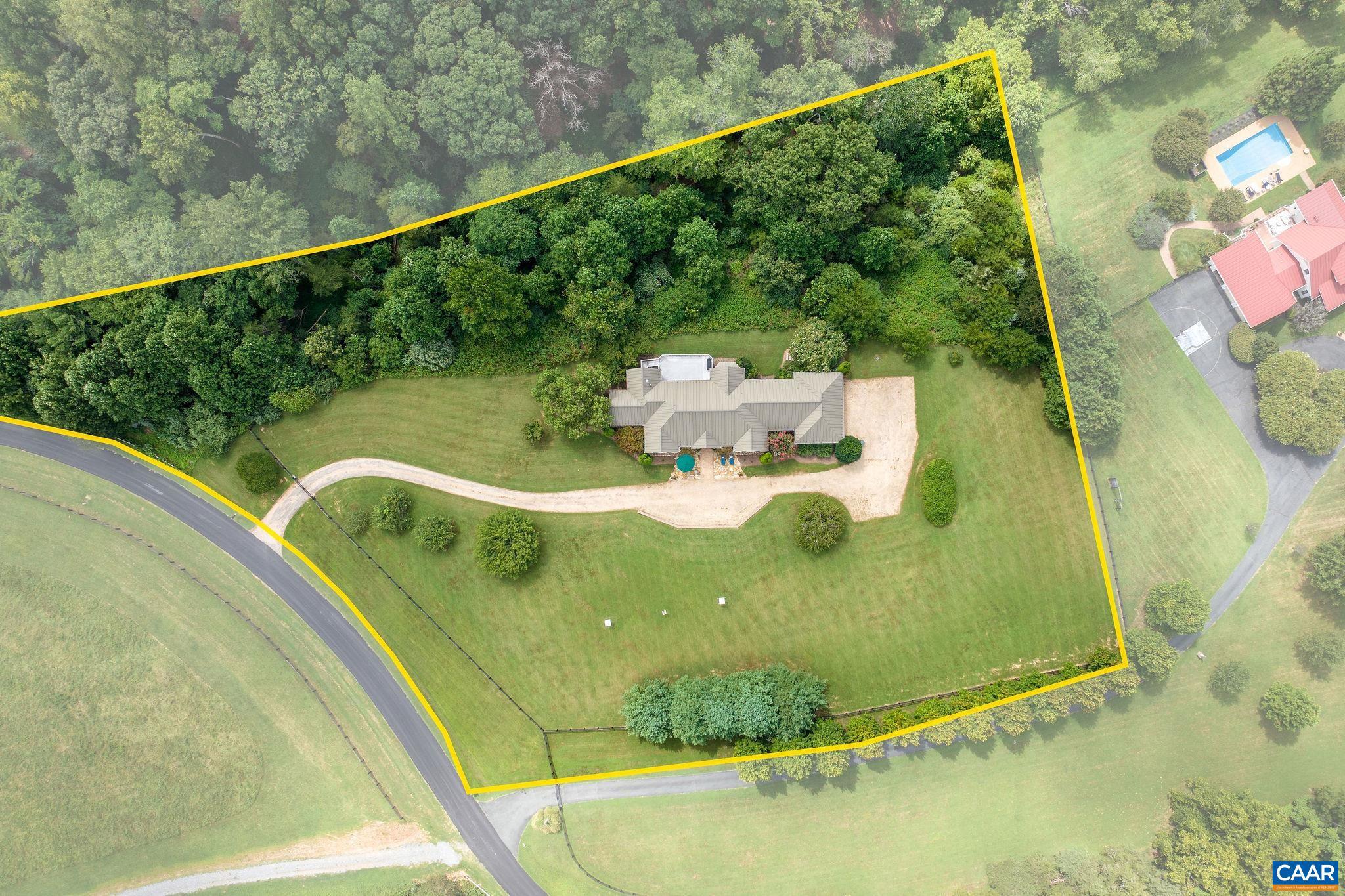 MILTON VILLAGE - Residential