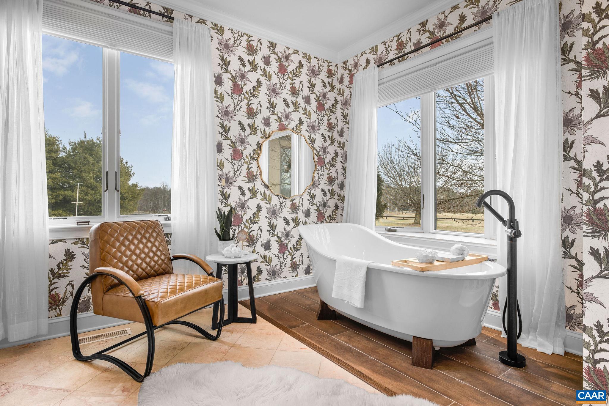 MILTON VILLAGE - Residential