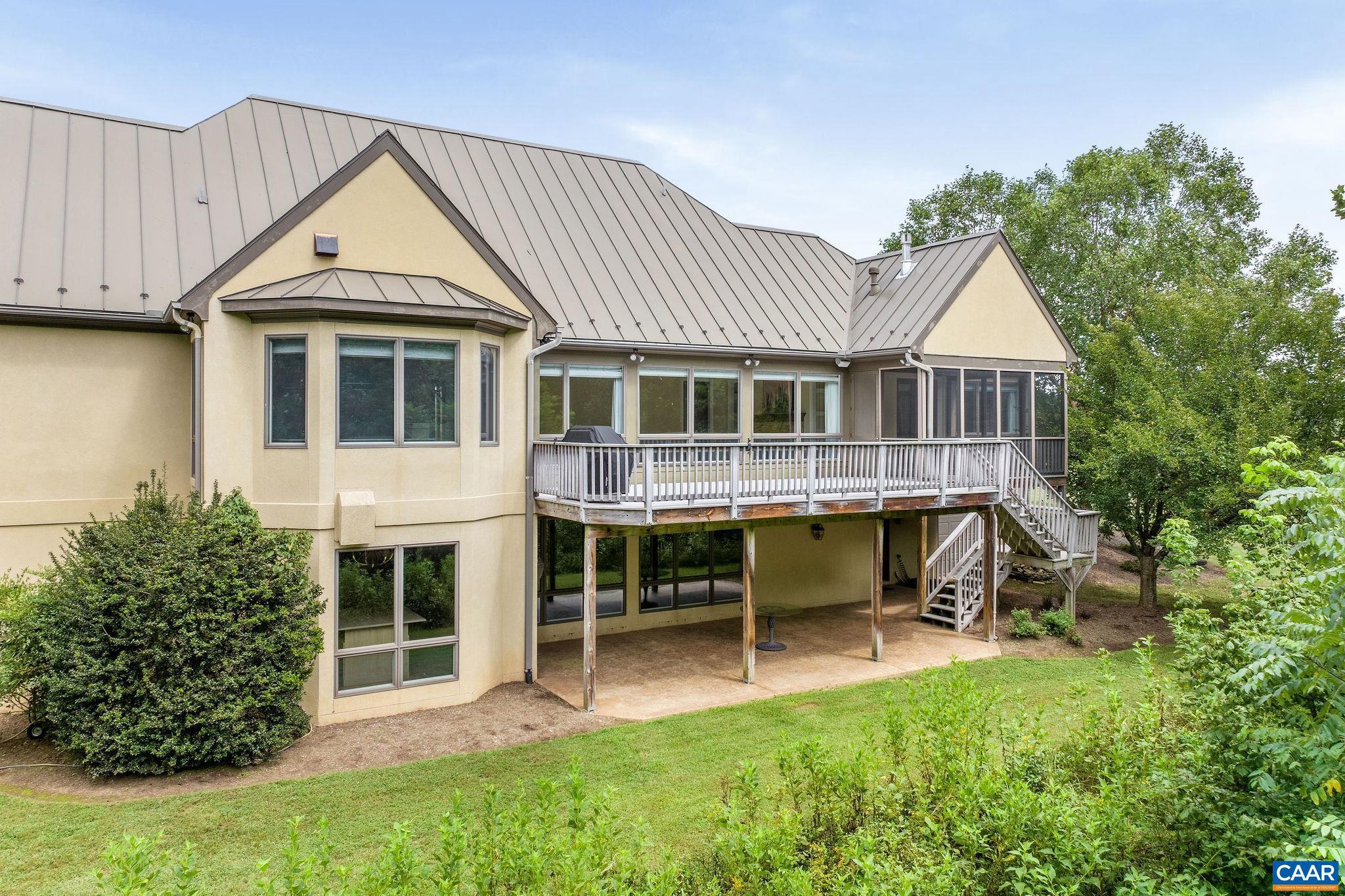 MILTON VILLAGE - Residential