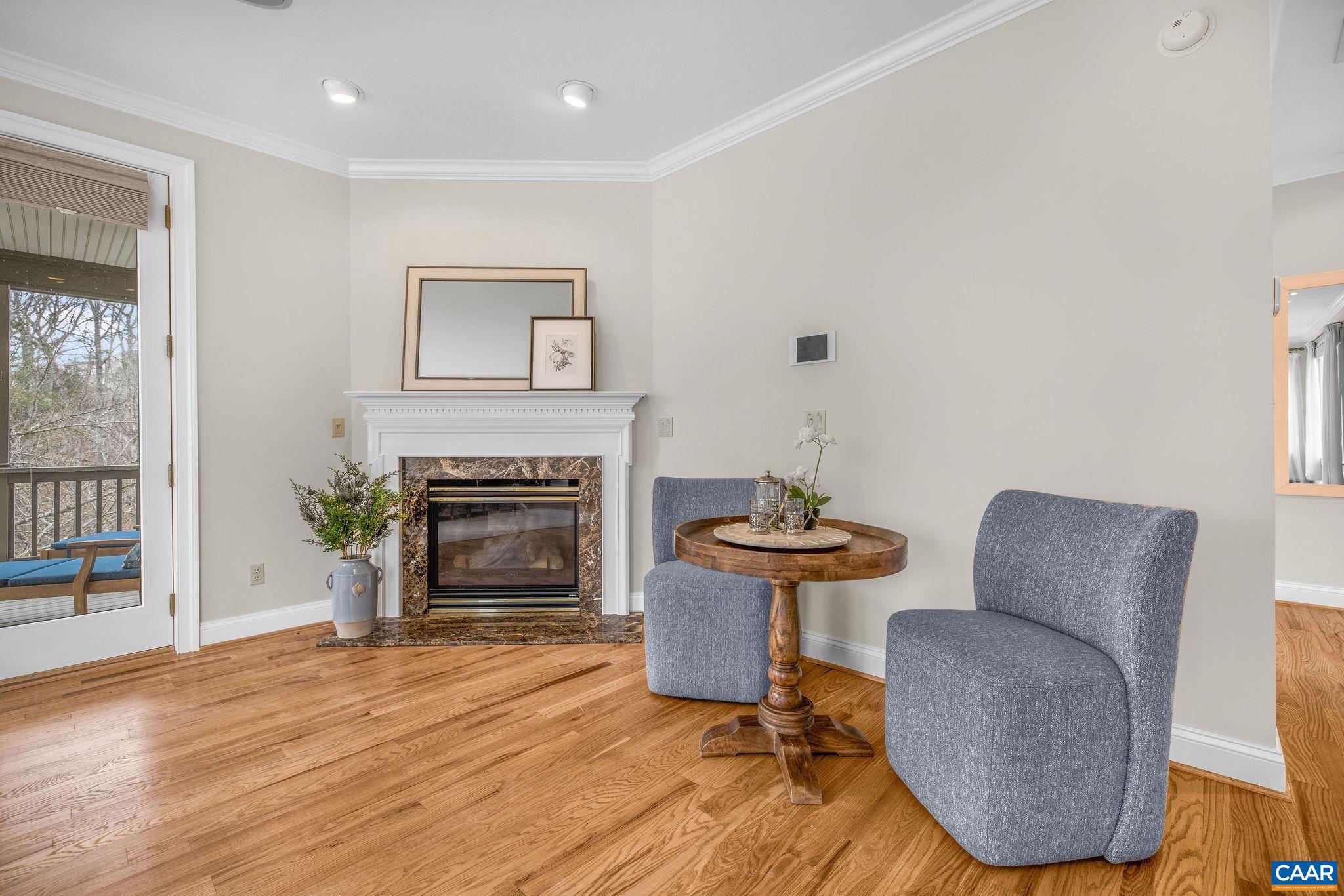 MILTON VILLAGE - Residential