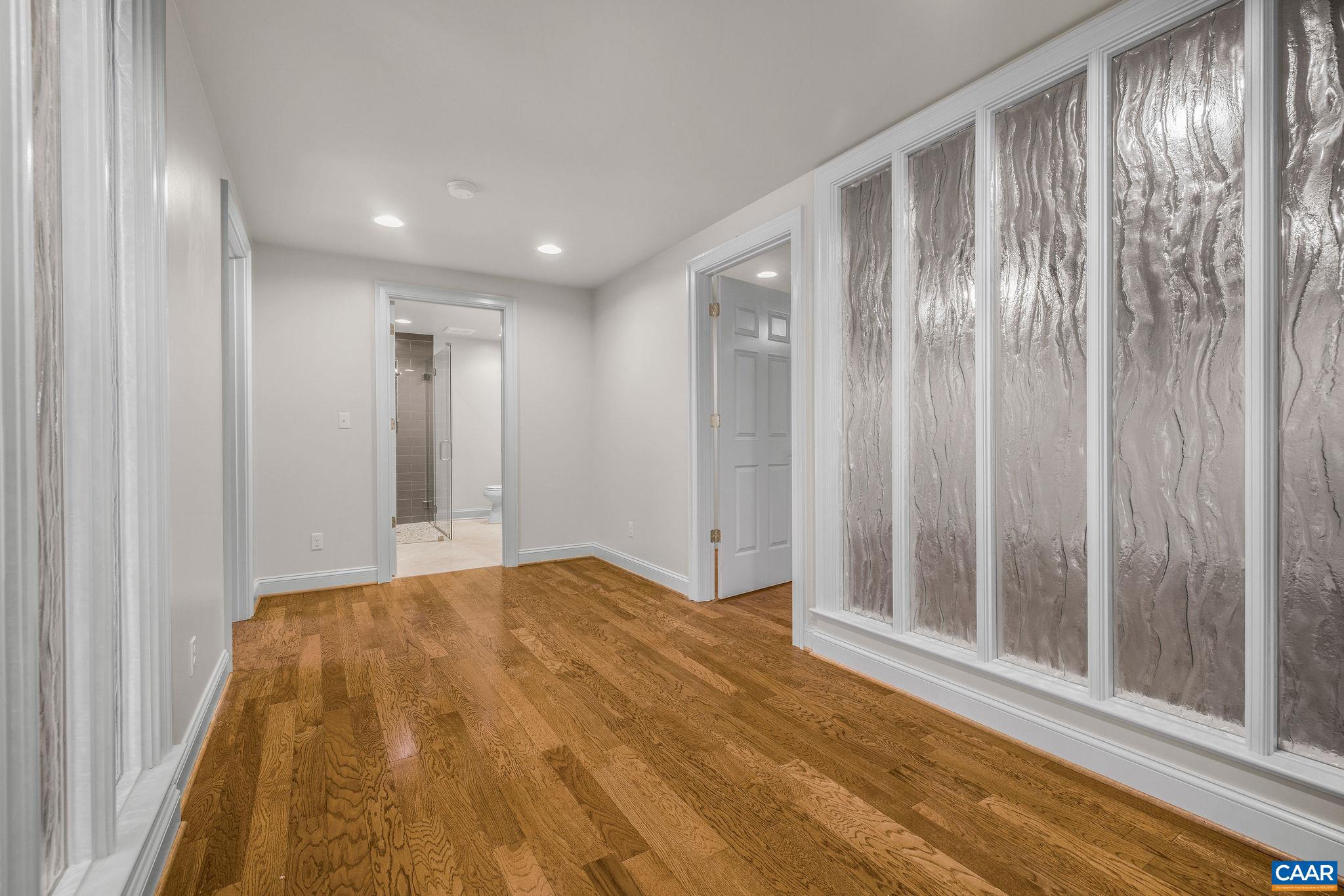 MILTON VILLAGE - Residential