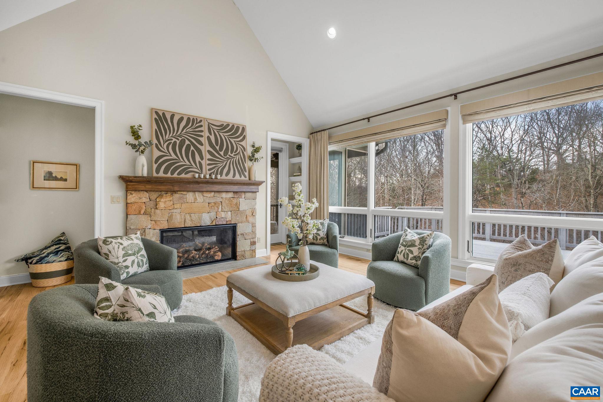 MILTON VILLAGE - Residential