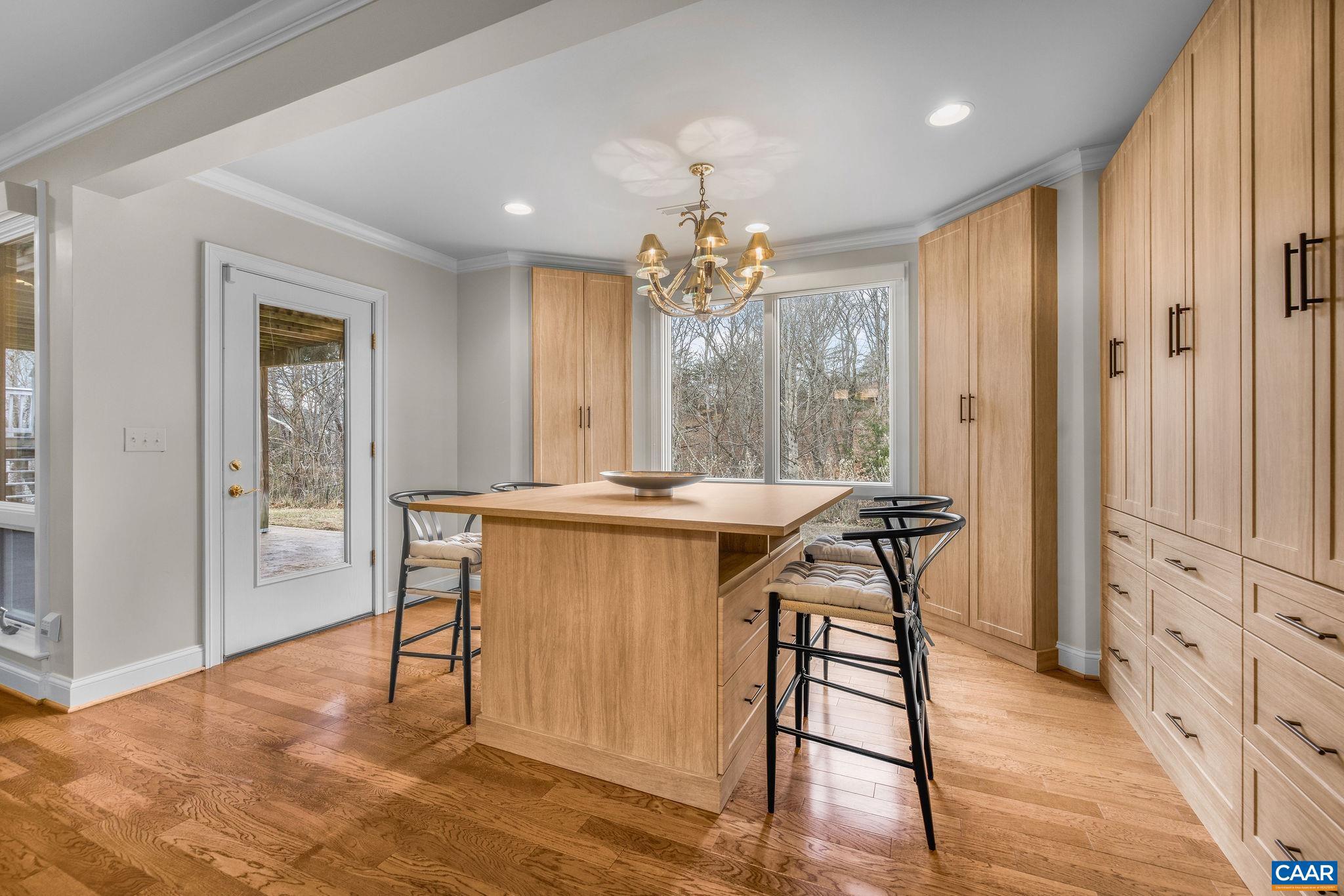 MILTON VILLAGE - Residential