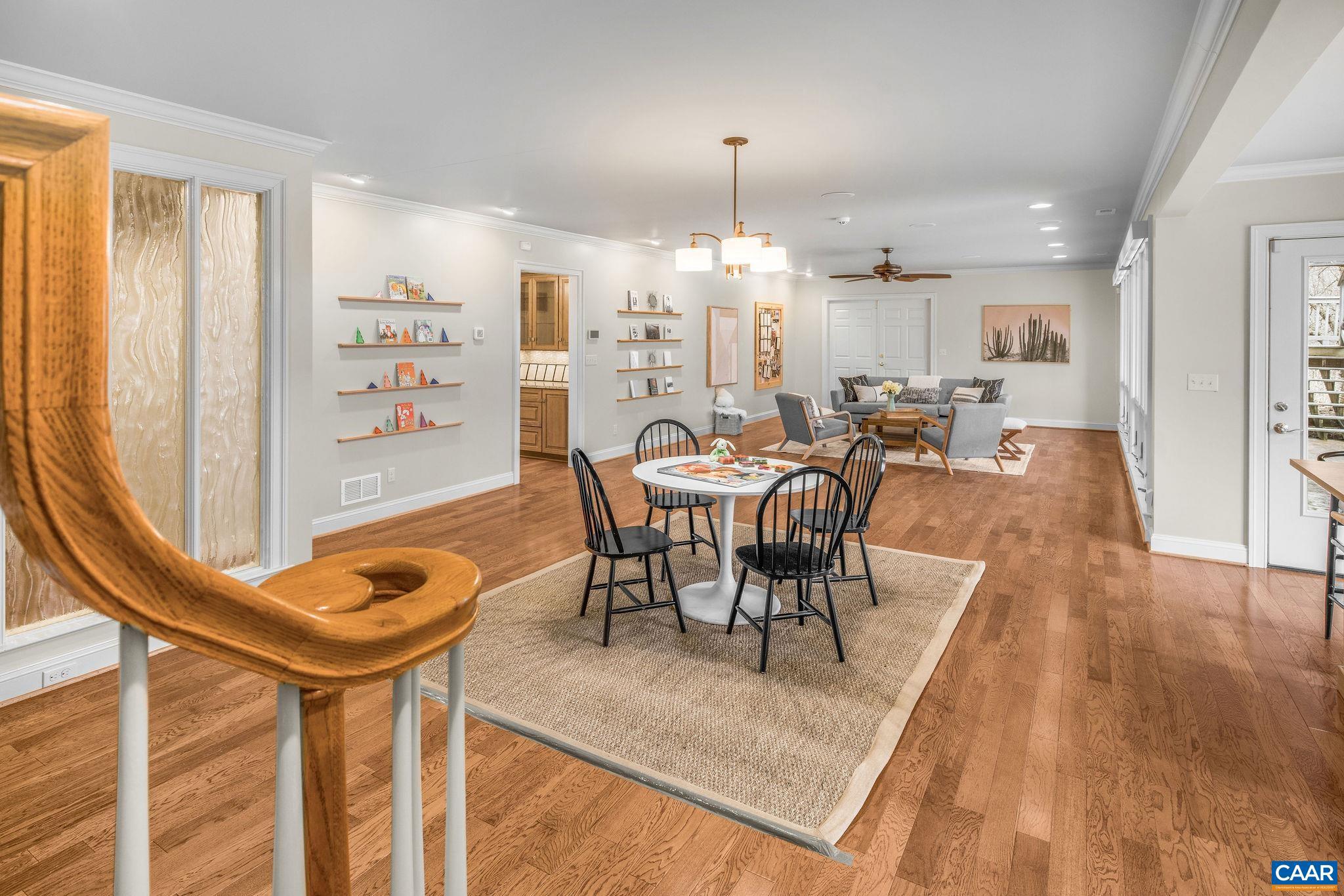 MILTON VILLAGE - Residential