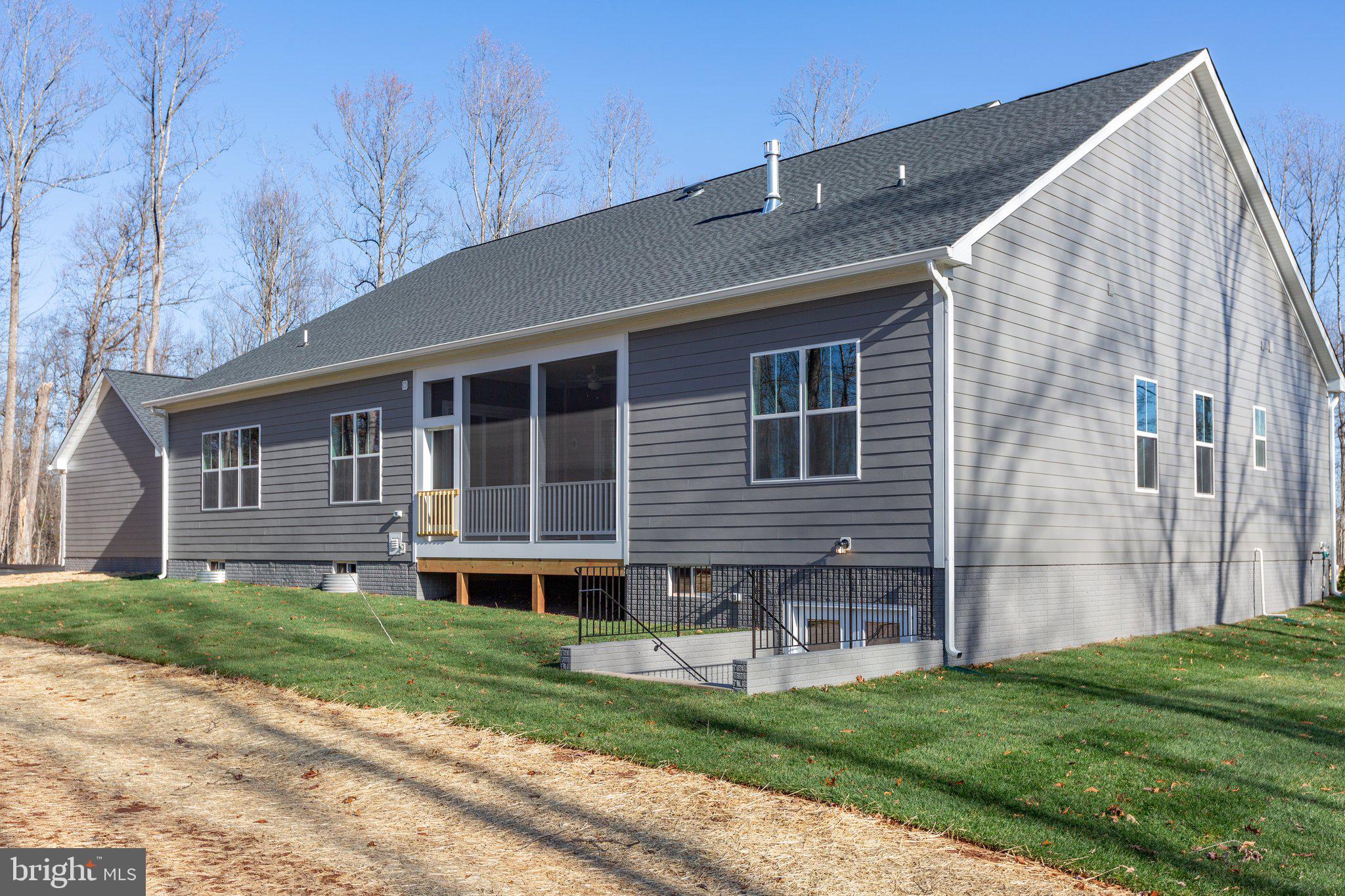 WHITEHALL - Residential