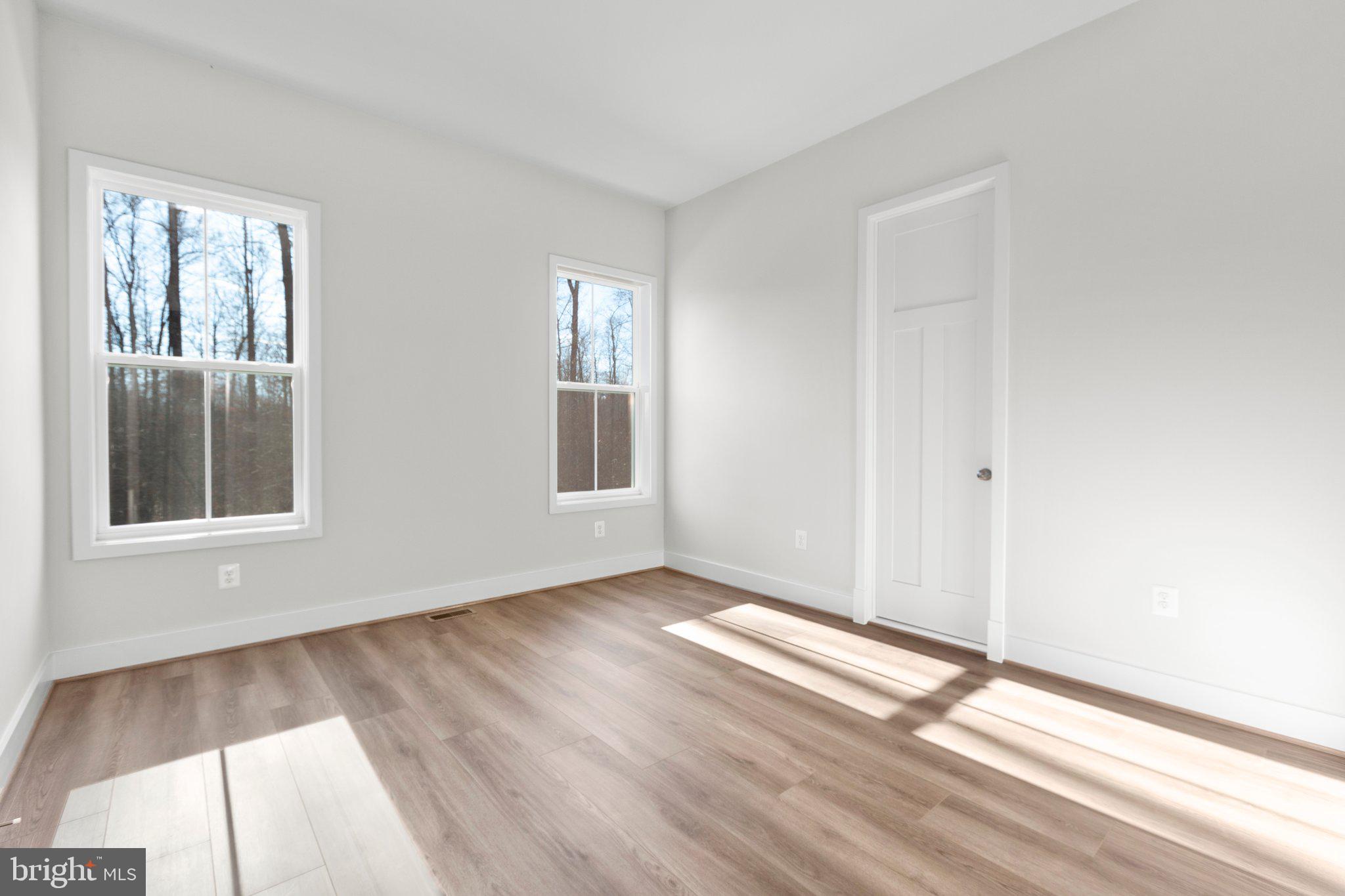 WHITEHALL - Residential