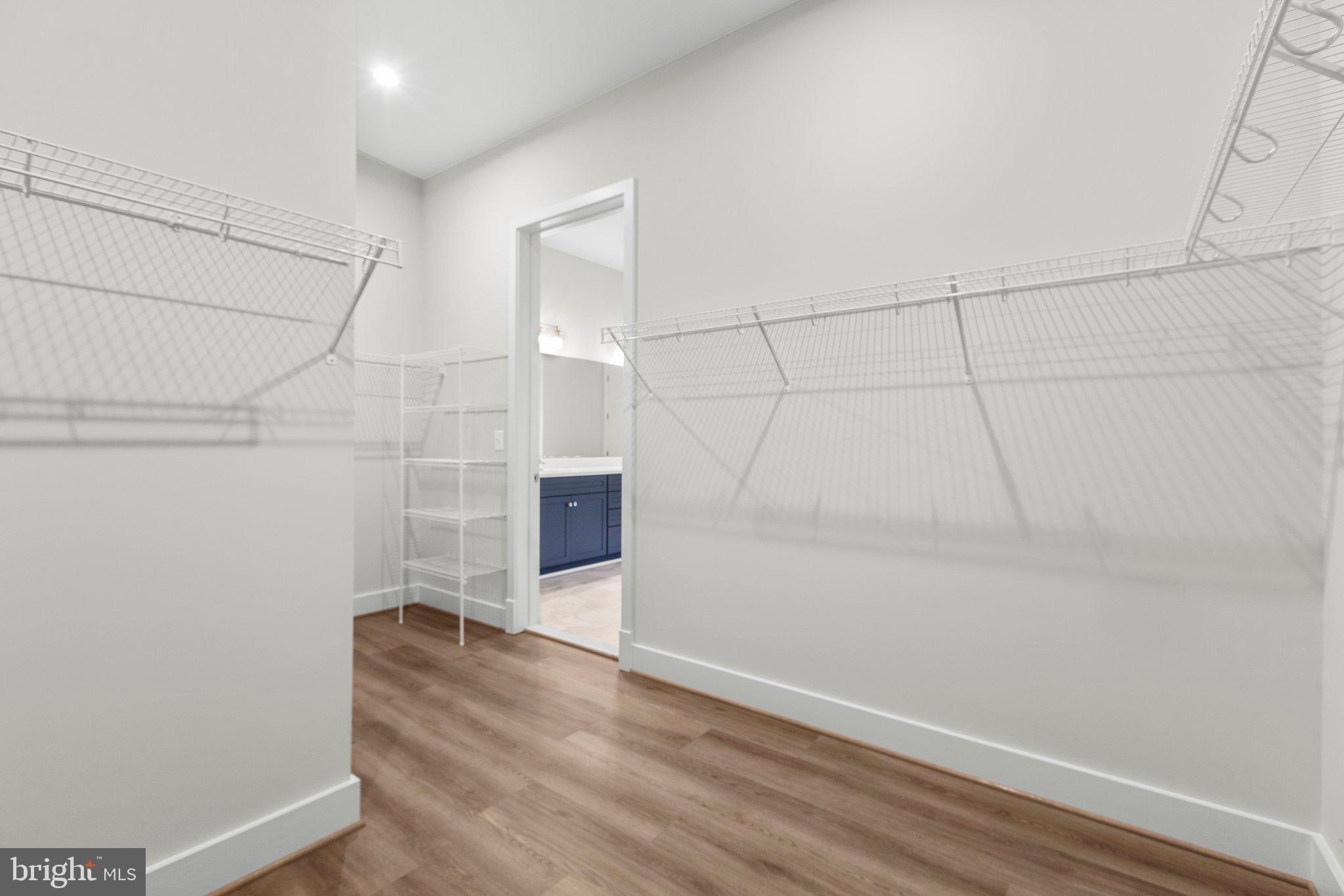 WHITEHALL - Residential