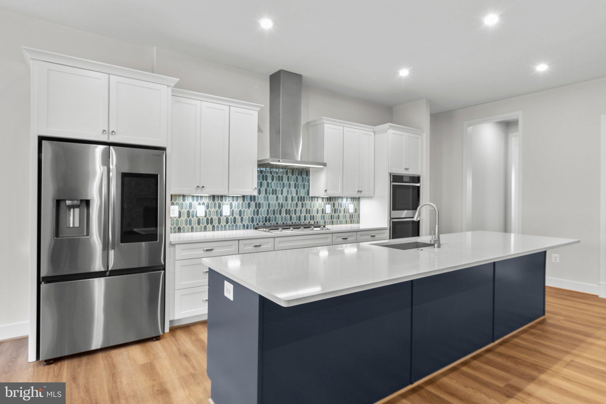 WHITEHALL - Residential