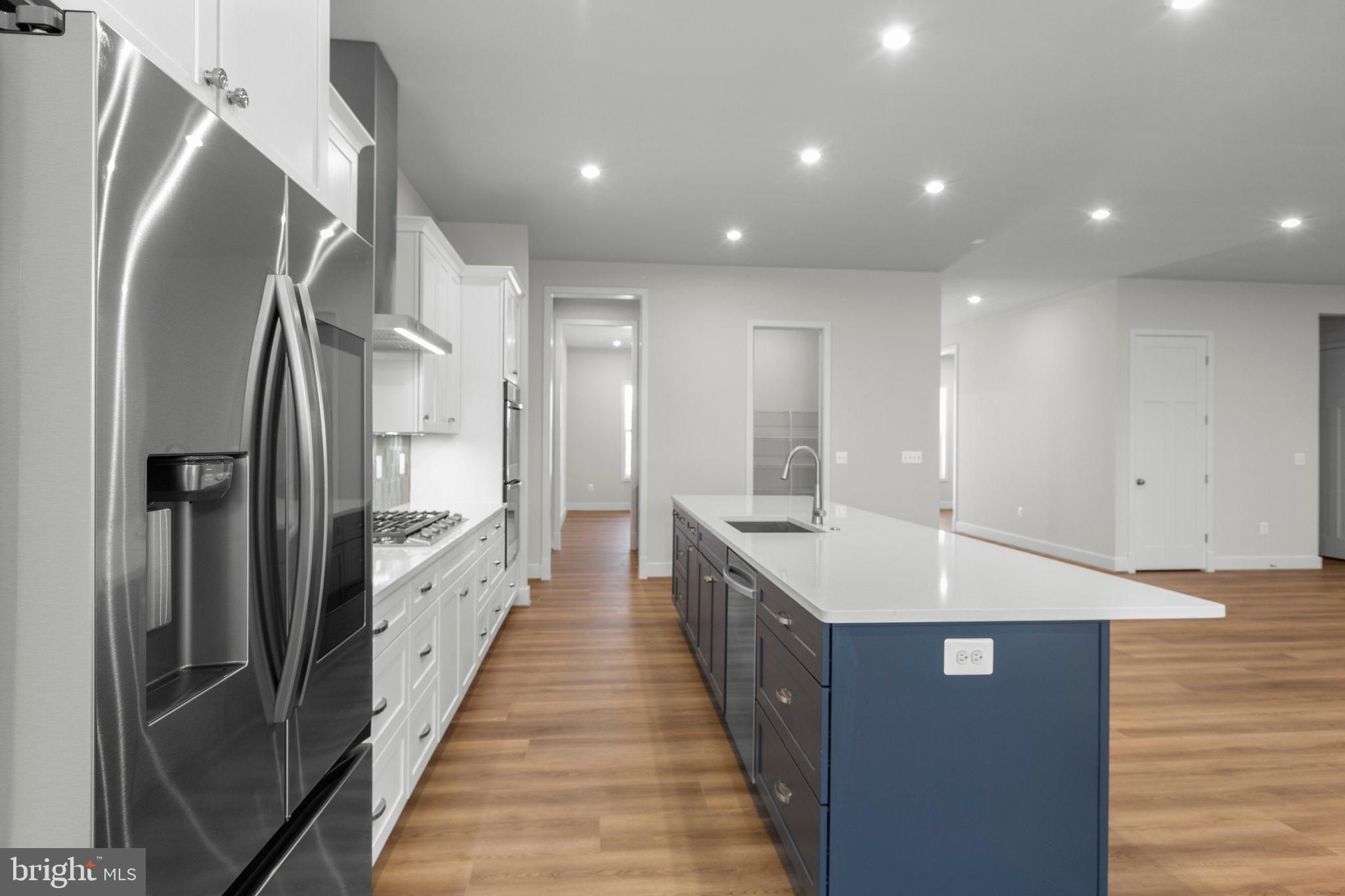 WHITEHALL - Residential