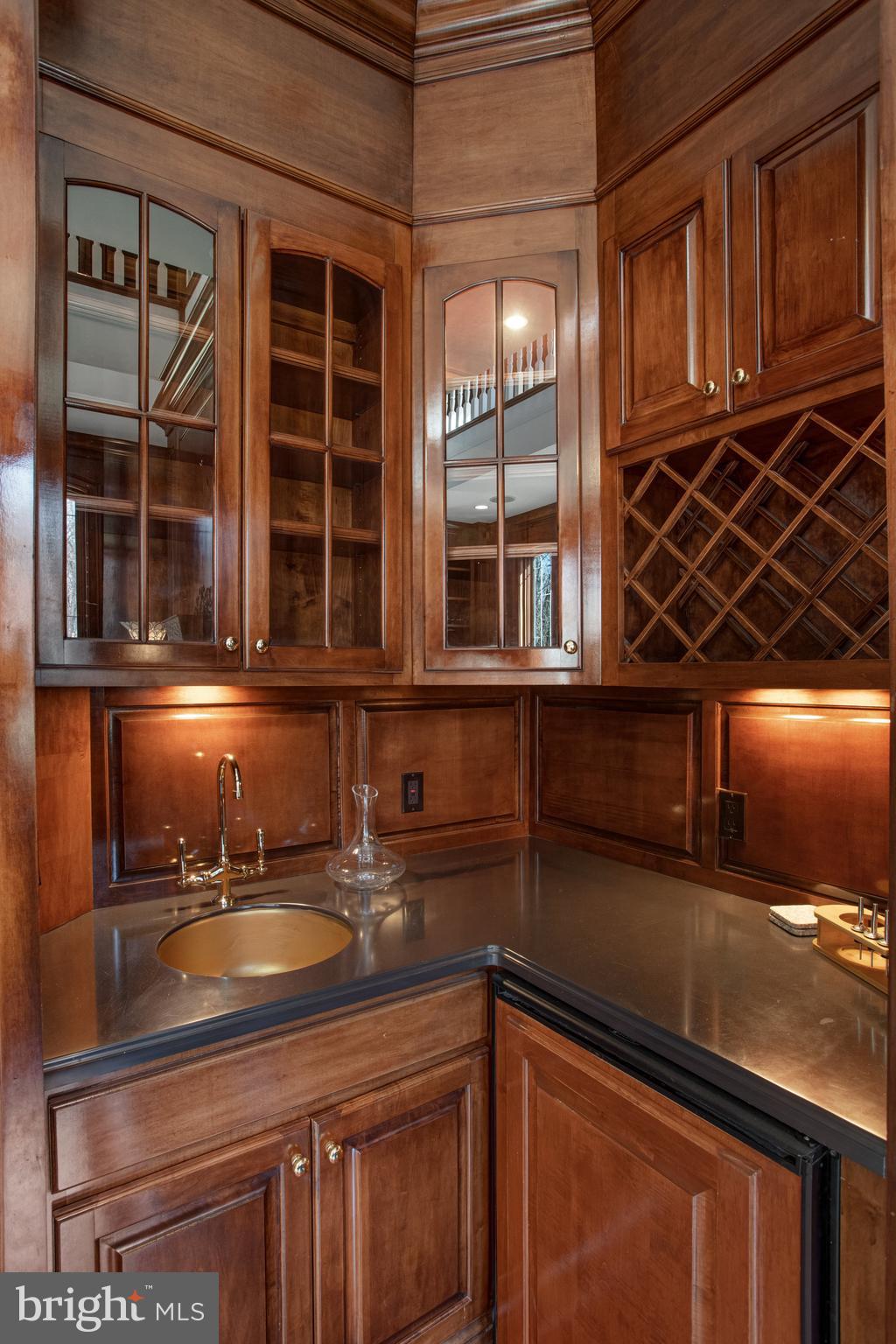 NEAR FALLS CHURCH - Residential