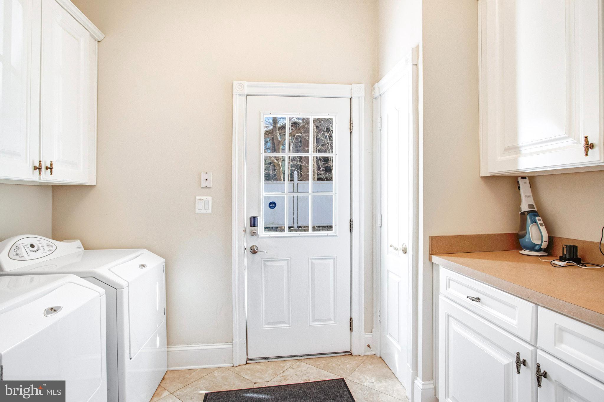 NEAR FALLS CHURCH - Residential