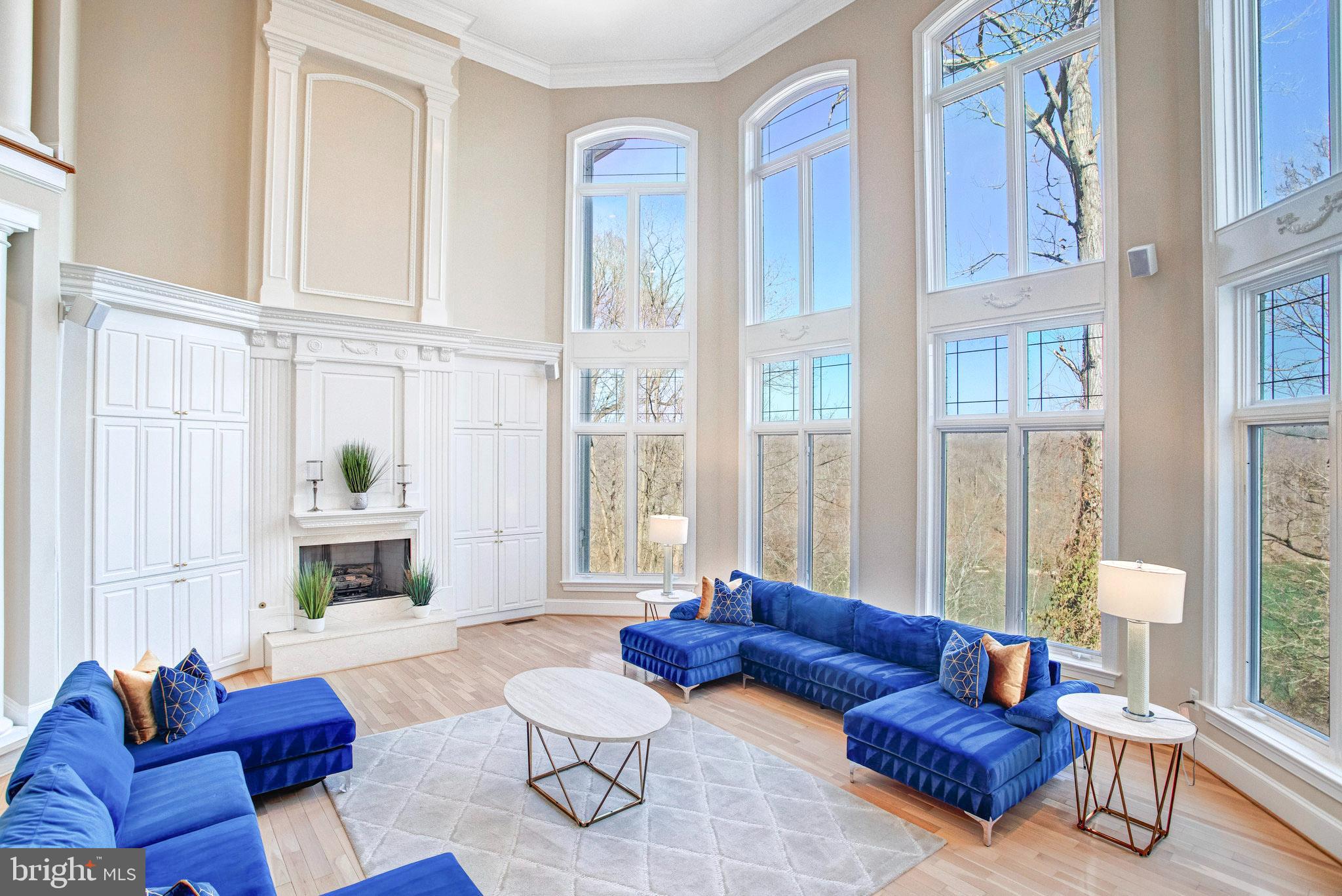 NEAR FALLS CHURCH - Residential