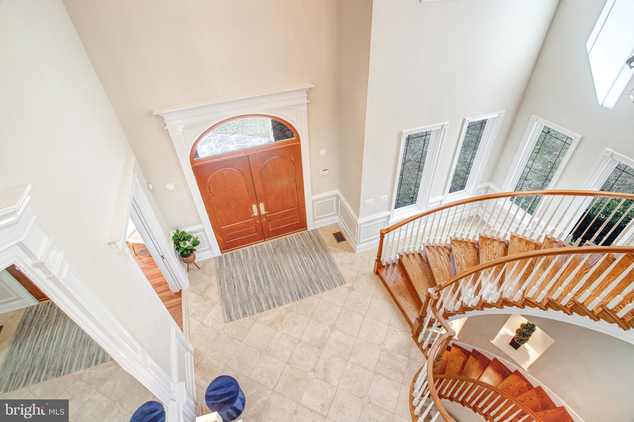 NEAR FALLS CHURCH - Residential