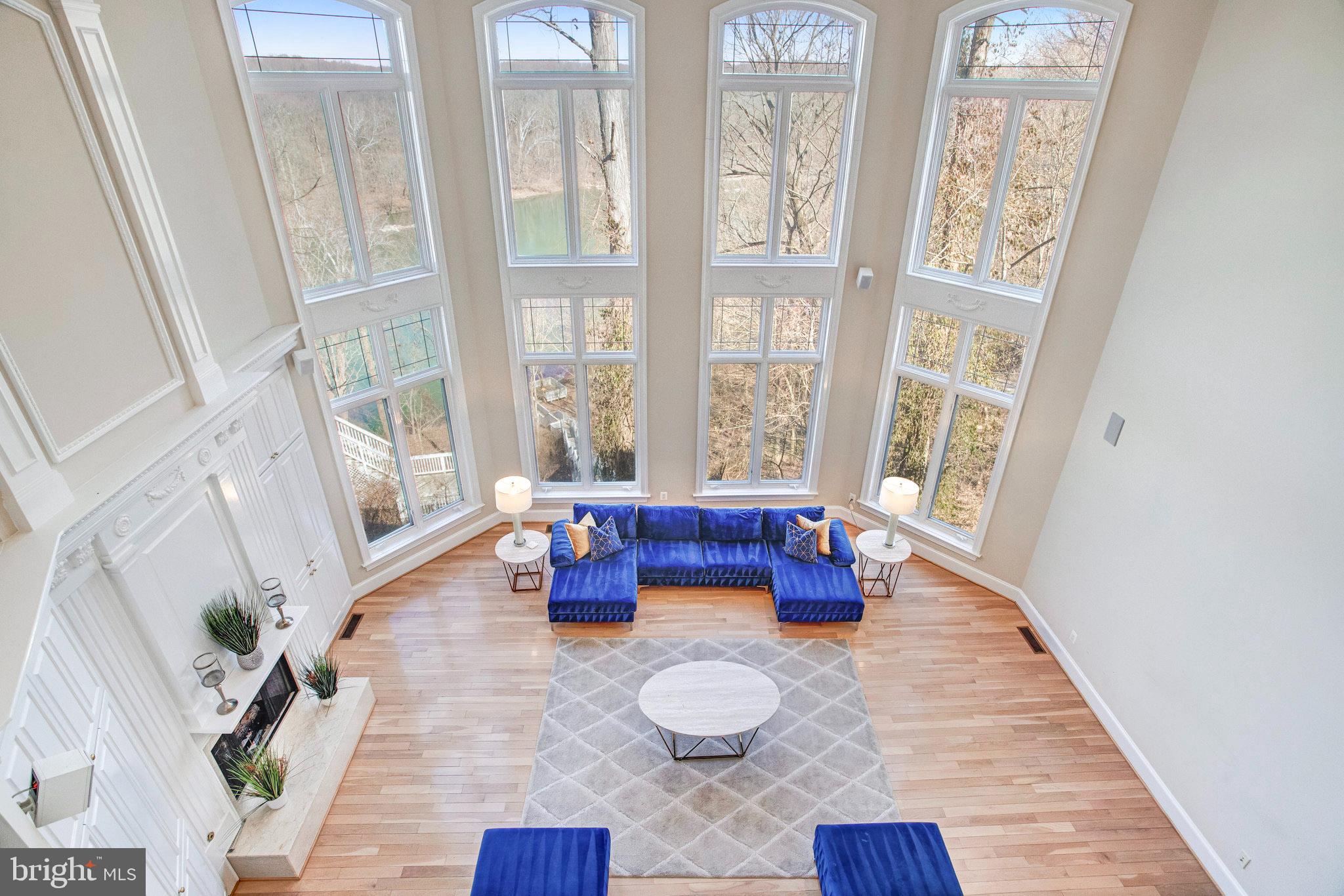 NEAR FALLS CHURCH - Residential