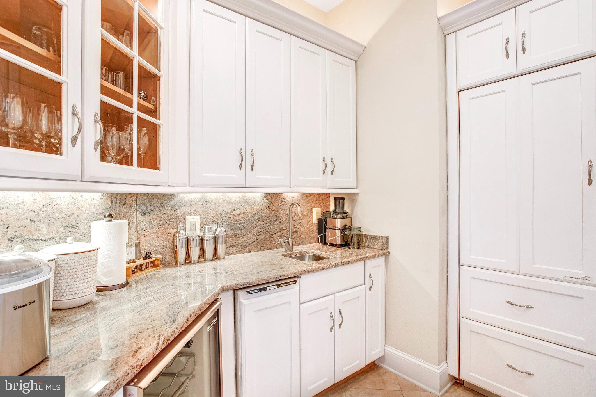 NEAR FALLS CHURCH - Residential