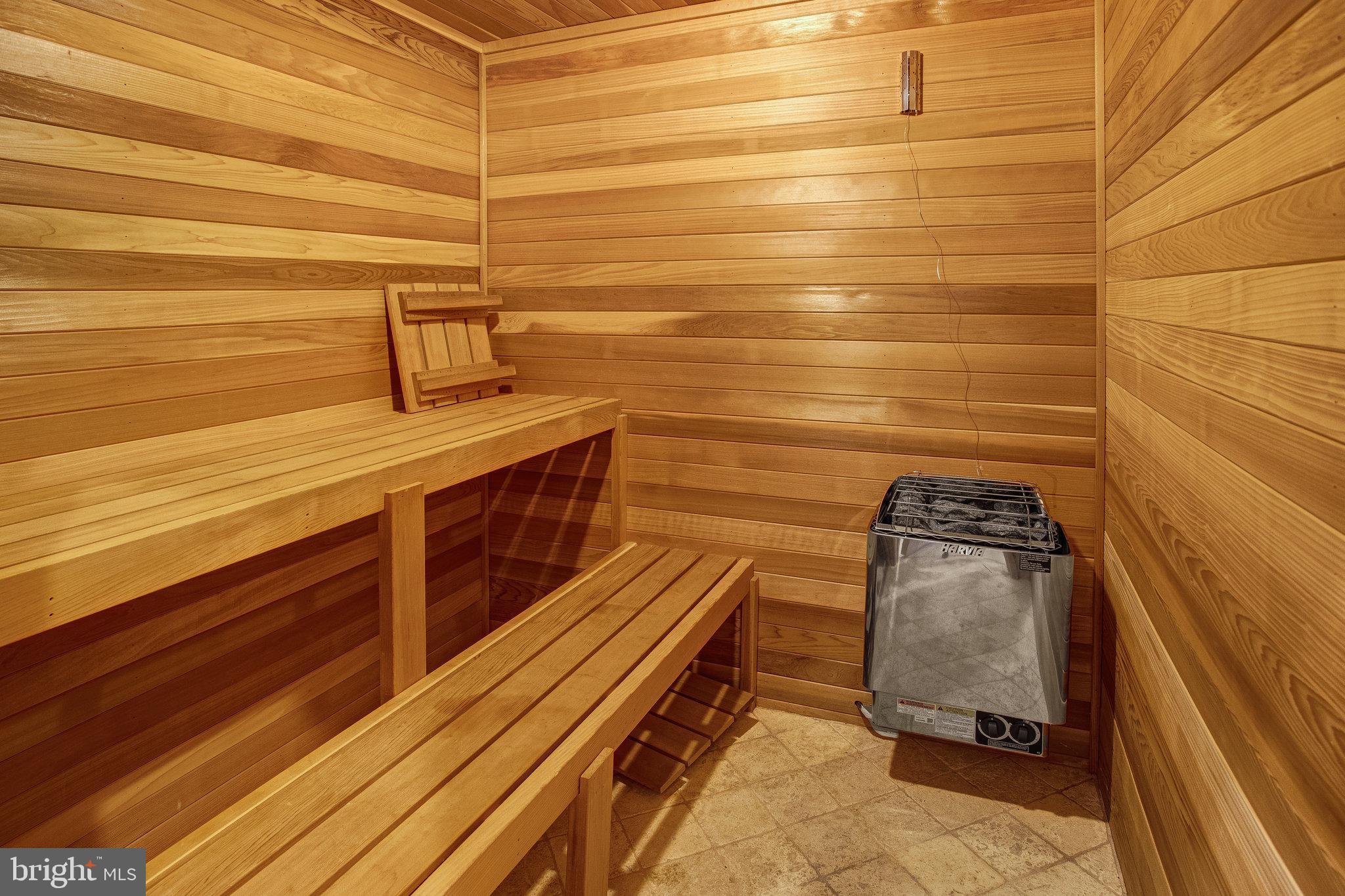 NEAR FALLS CHURCH - Residential