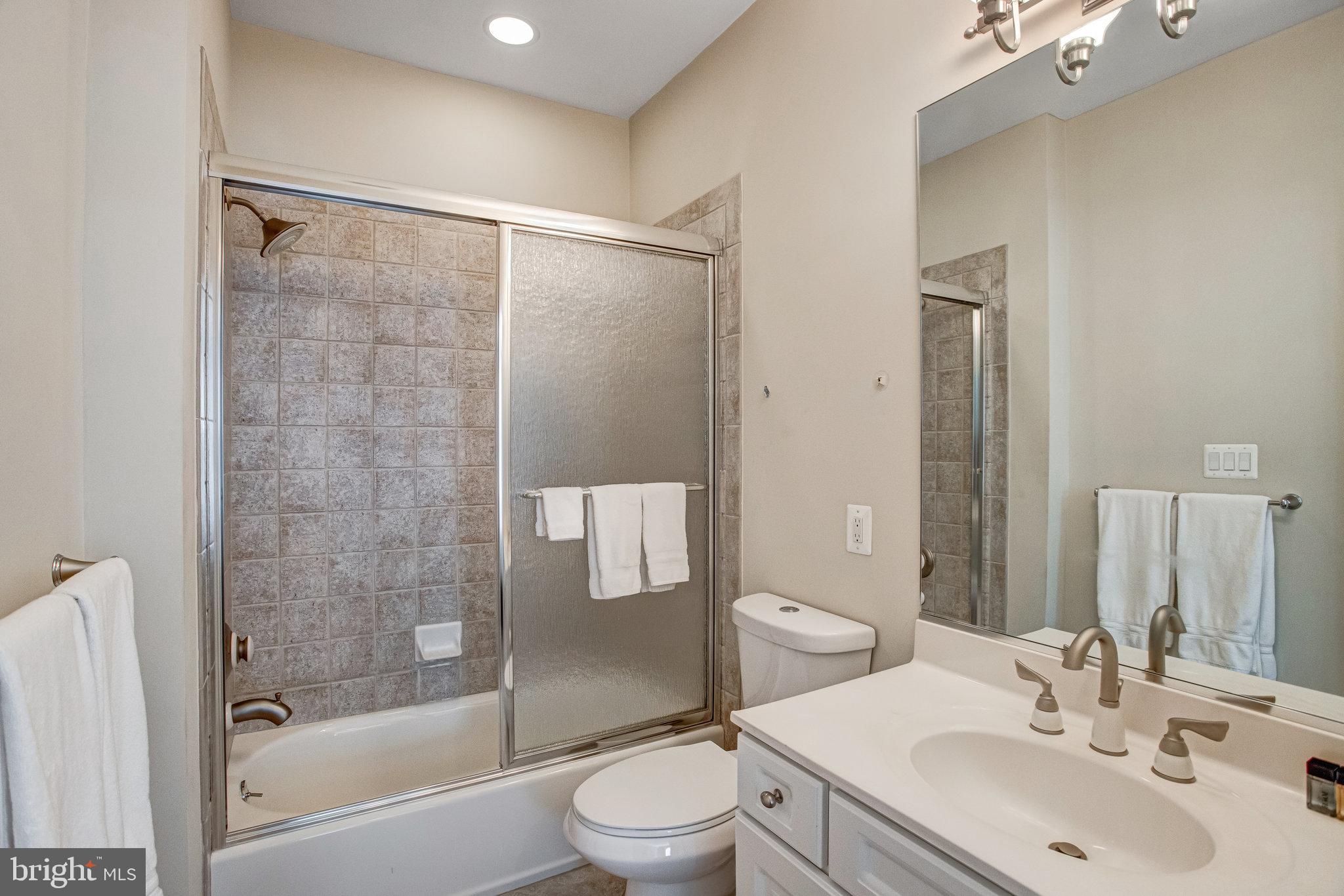 NEAR FALLS CHURCH - Residential