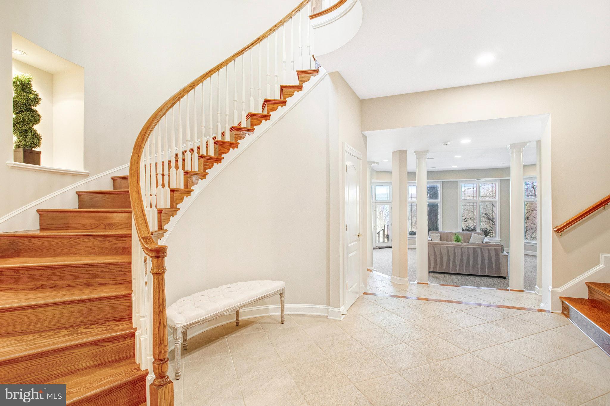 NEAR FALLS CHURCH - Residential