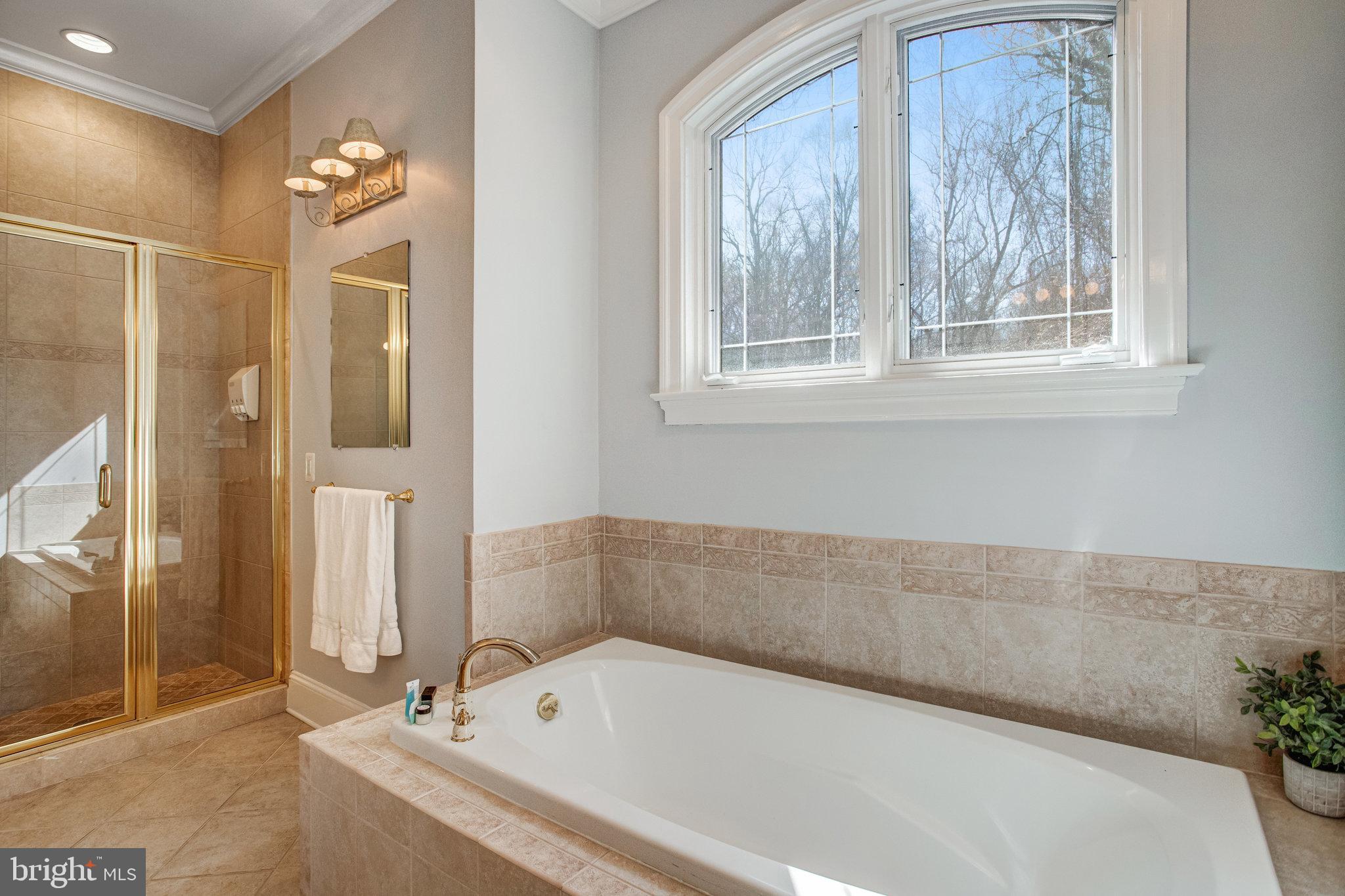 NEAR FALLS CHURCH - Residential