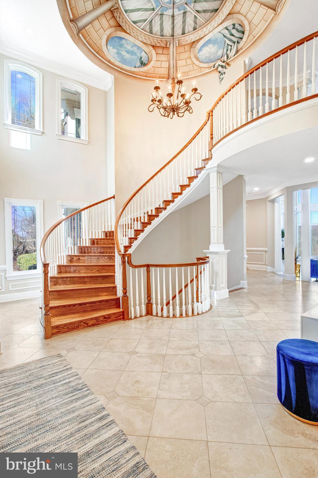 NEAR FALLS CHURCH - Residential