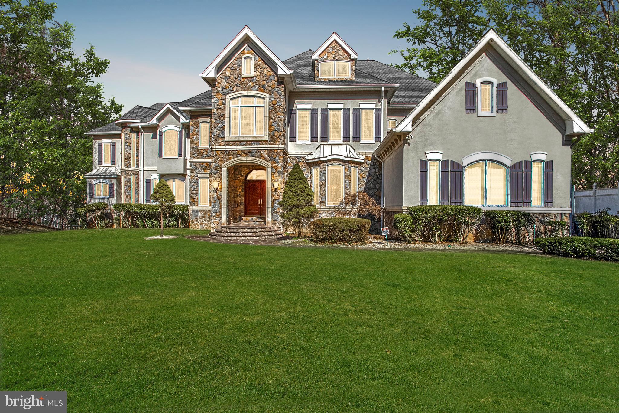 NEAR FALLS CHURCH - Residential