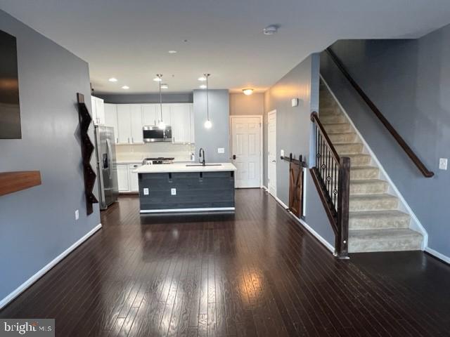 LEE SQUARE - Residential Lease