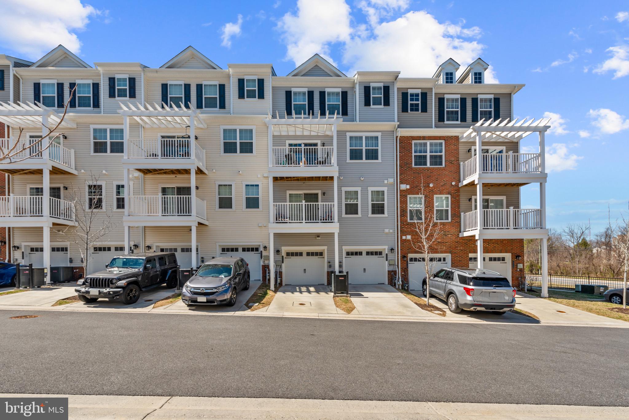 BALLARD GREEN - Residential