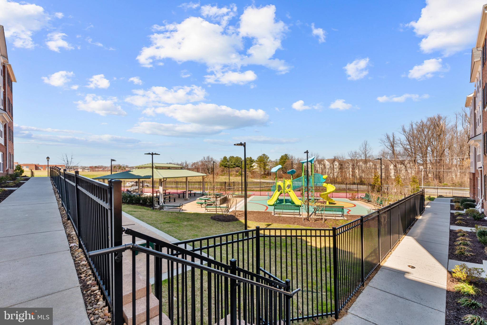 BALLARD GREEN - Residential