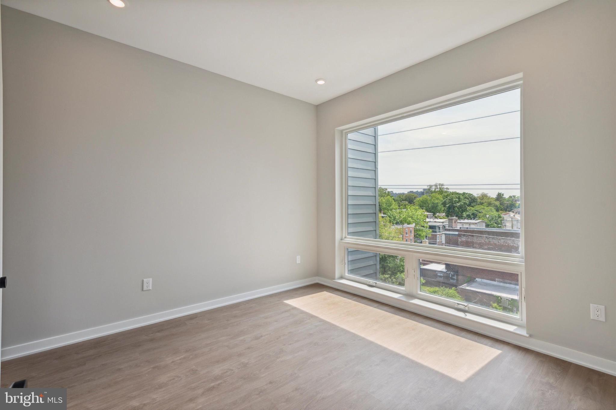 308 W CHELTEN AVENUE 501