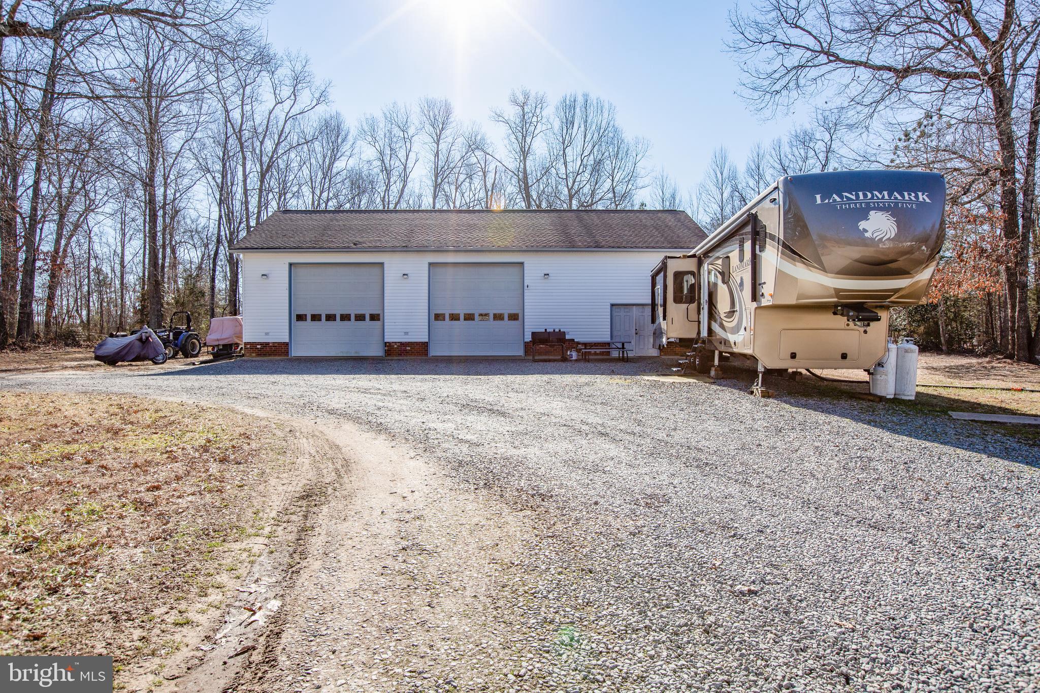 CAROLINE - Residential