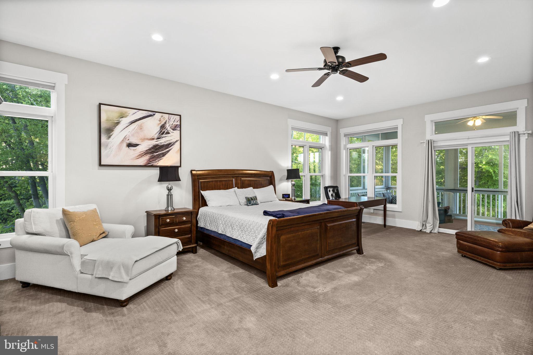 SUMMERVIEW POINT - Residential