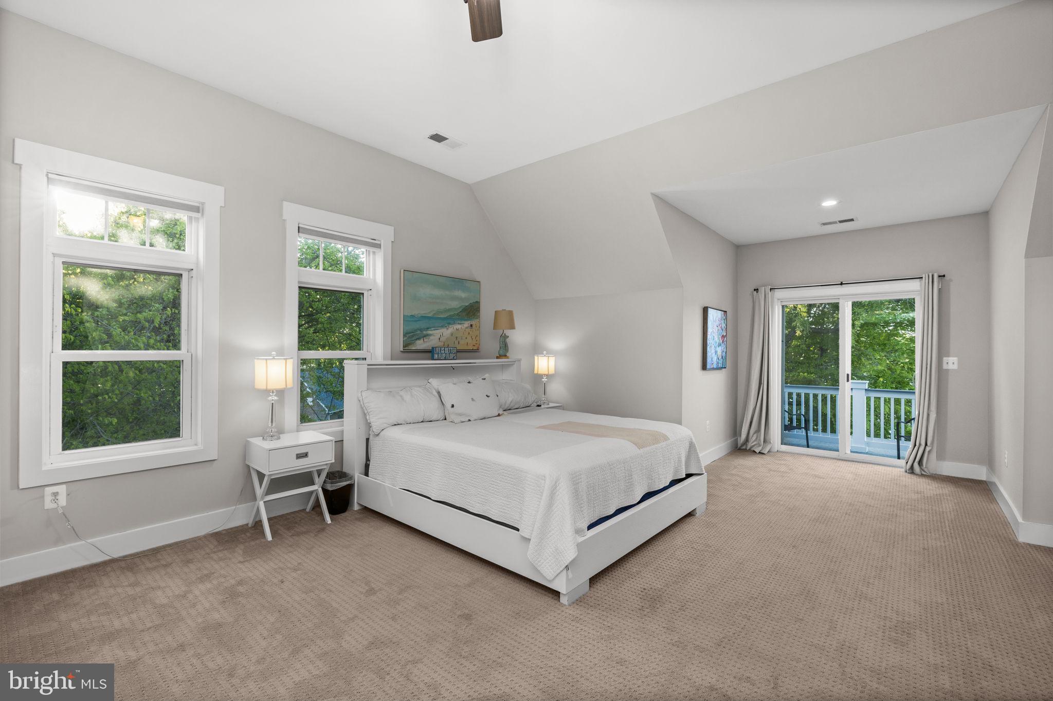 SUMMERVIEW POINT - Residential