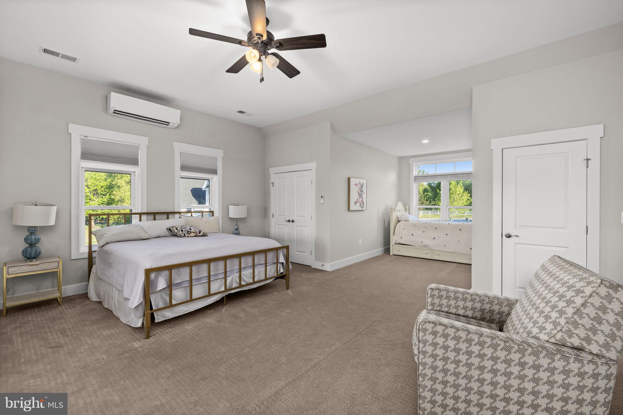 SUMMERVIEW POINT - Residential