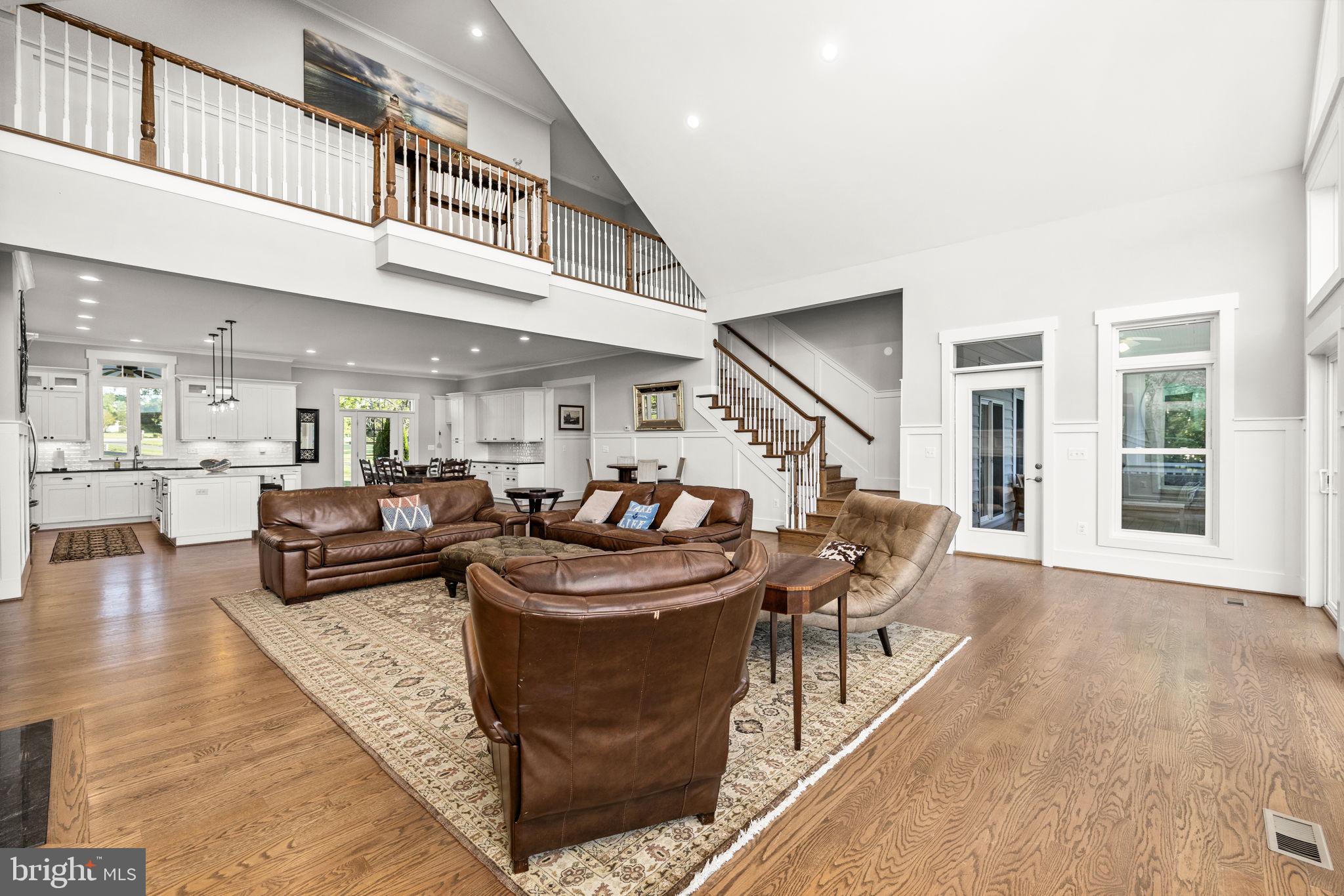 SUMMERVIEW POINT - Residential