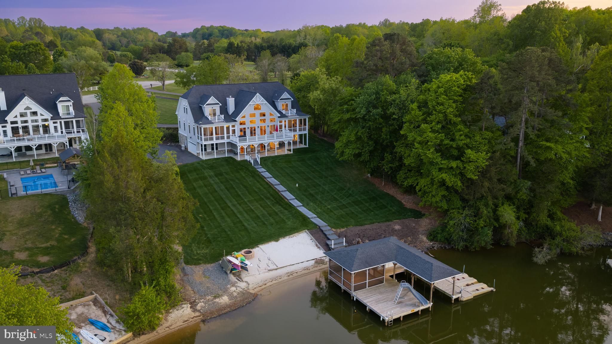 SUMMERVIEW POINT - Residential