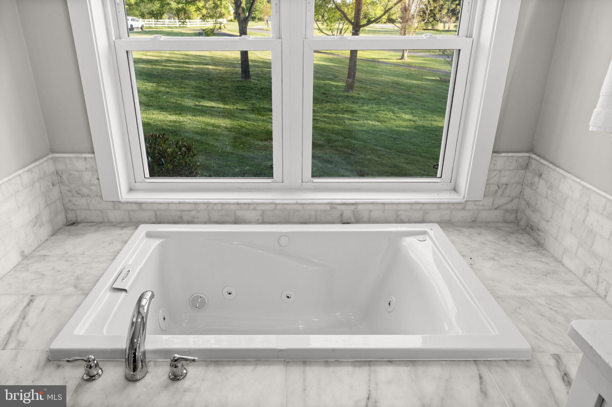 SUMMERVIEW POINT - Residential