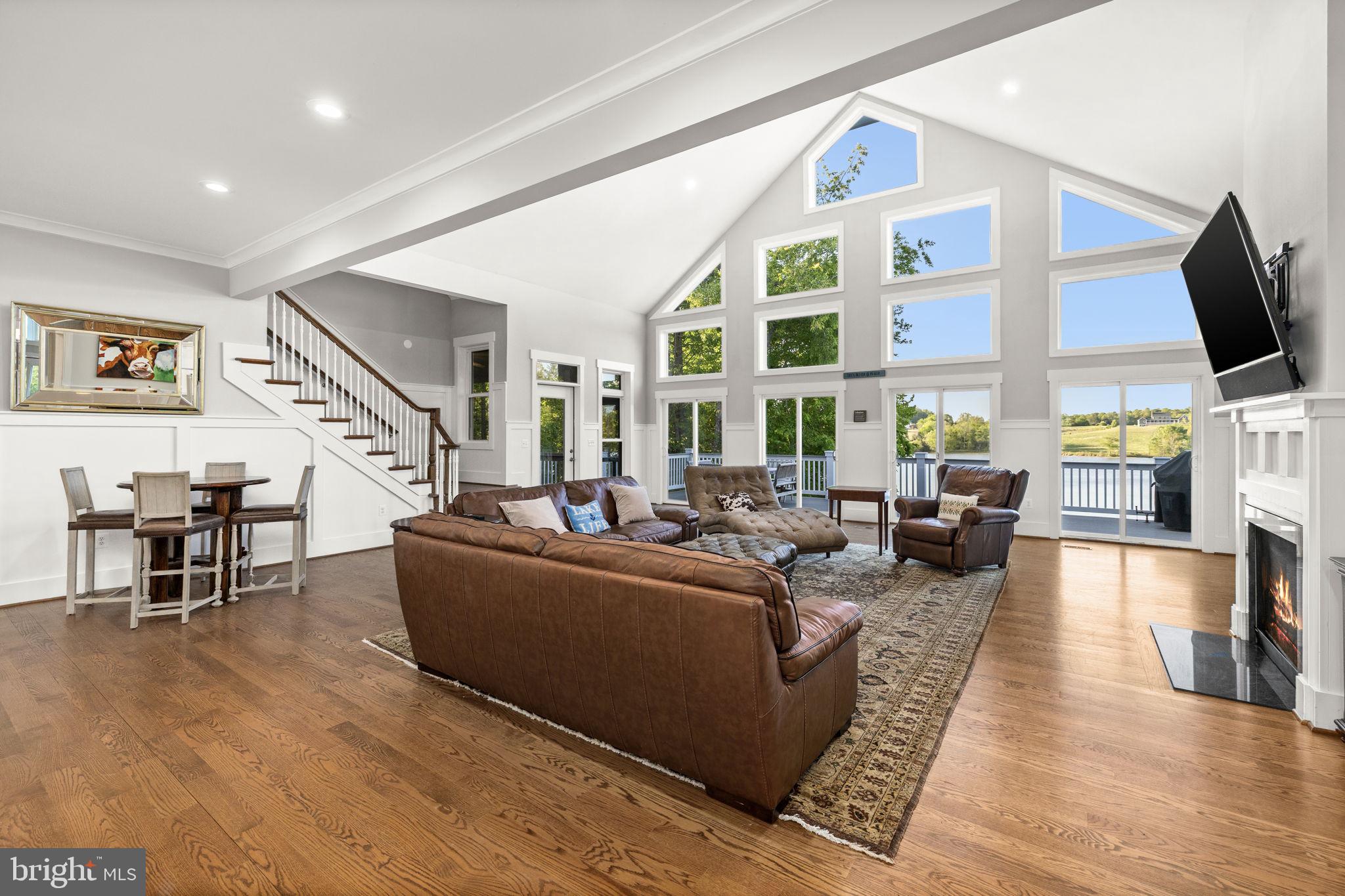 SUMMERVIEW POINT - Residential