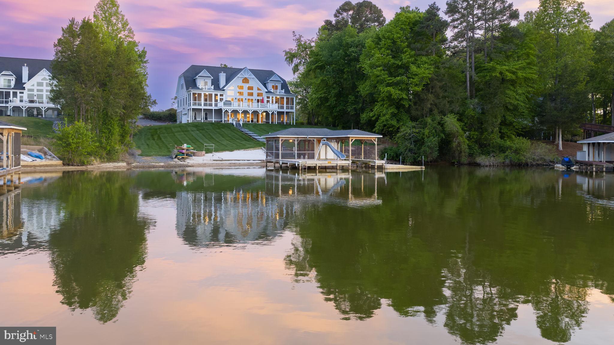 SUMMERVIEW POINT - Residential